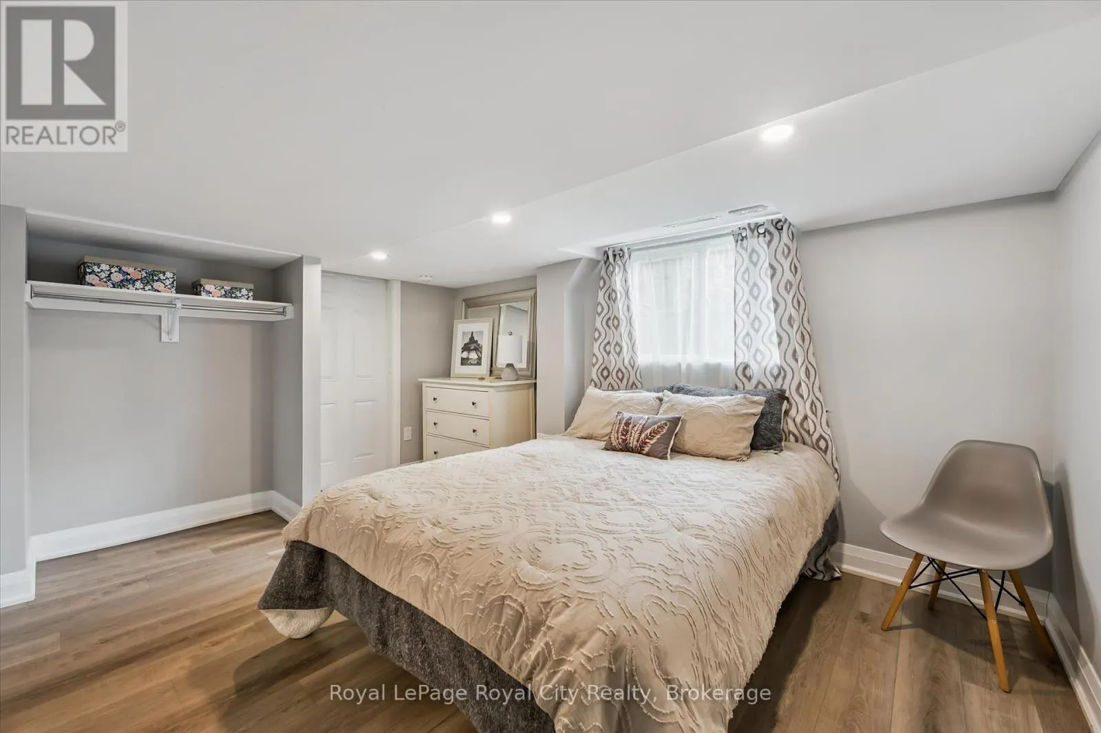 20 HIGHVIEW PLACE