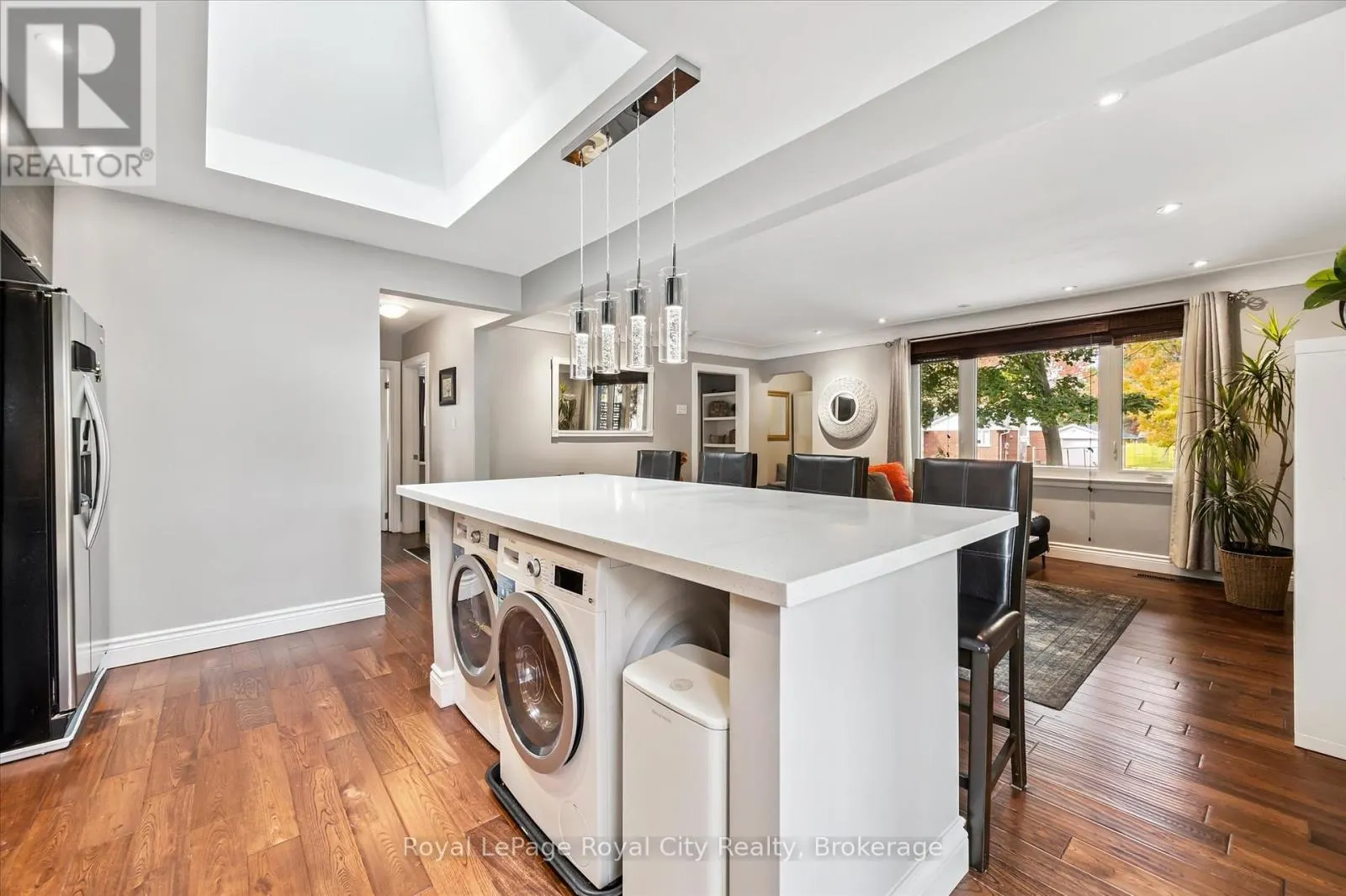 20 HIGHVIEW PLACE
