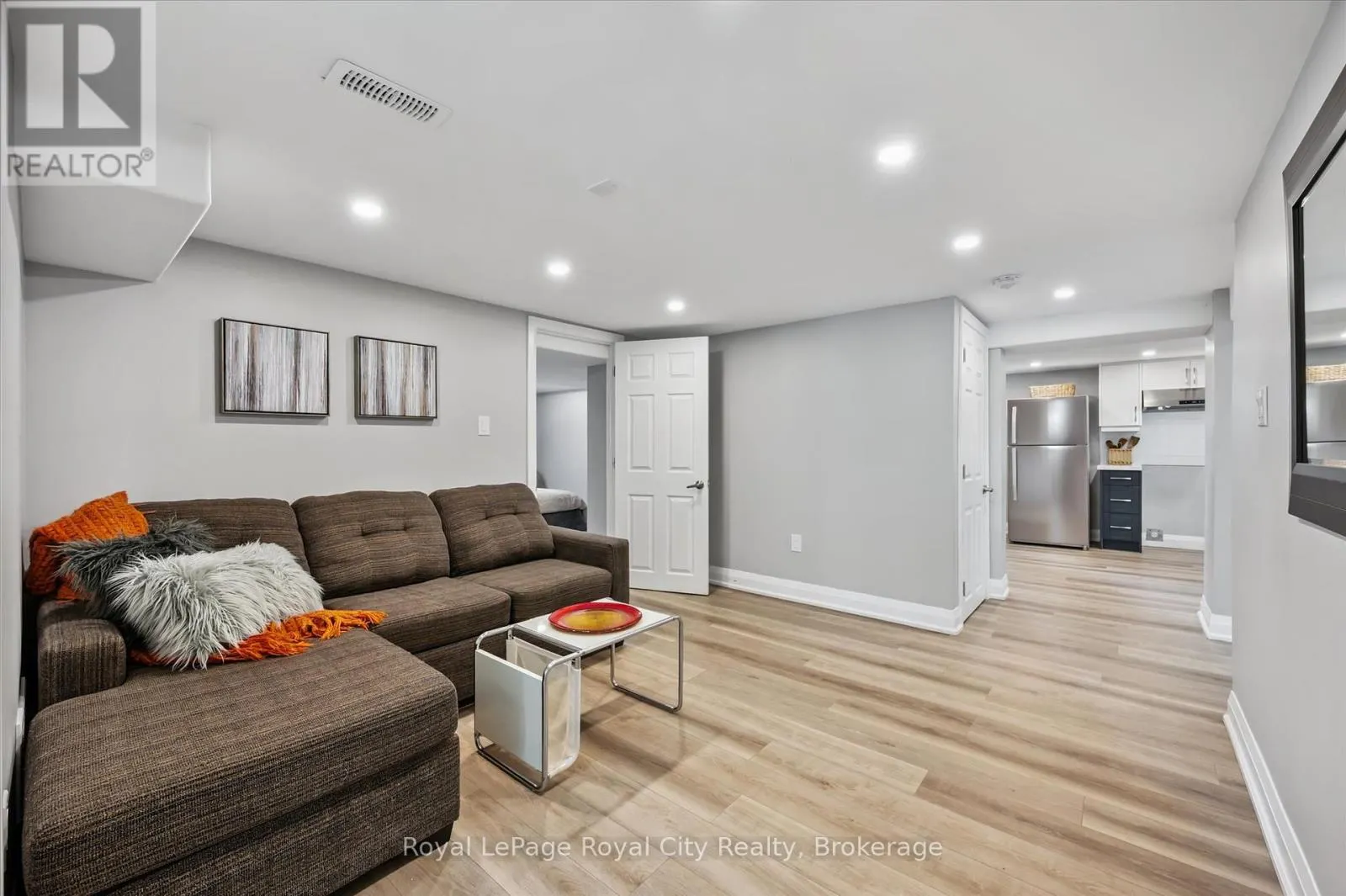 20 HIGHVIEW PLACE