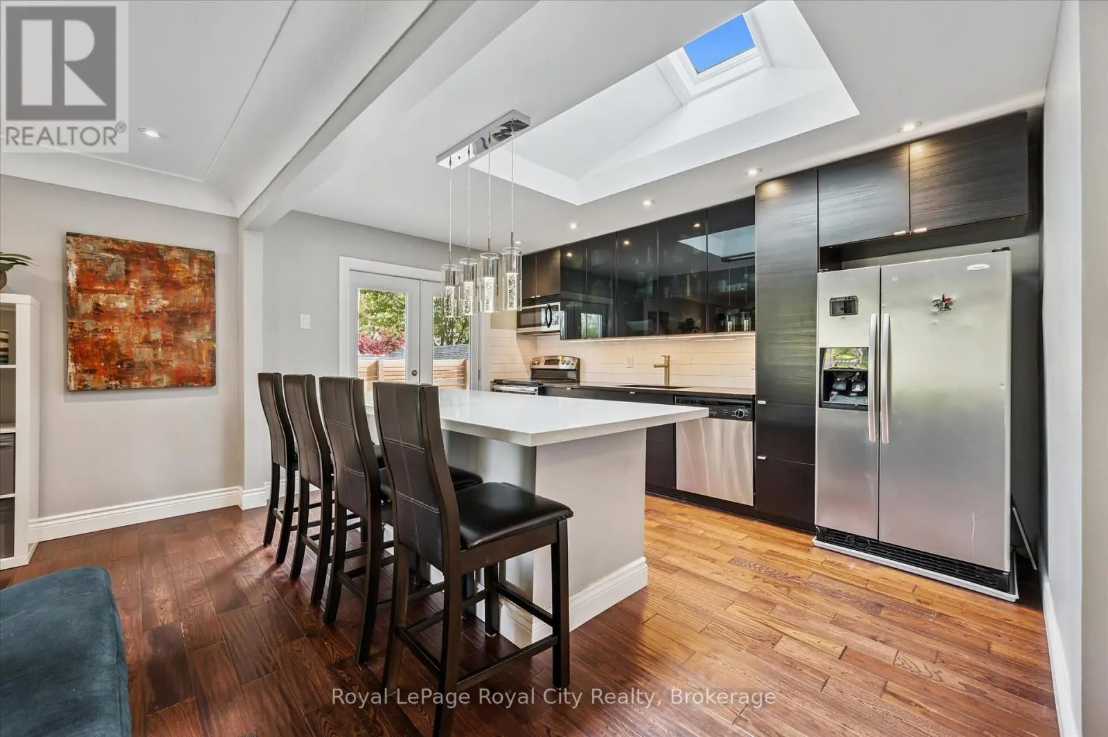 20 HIGHVIEW PLACE