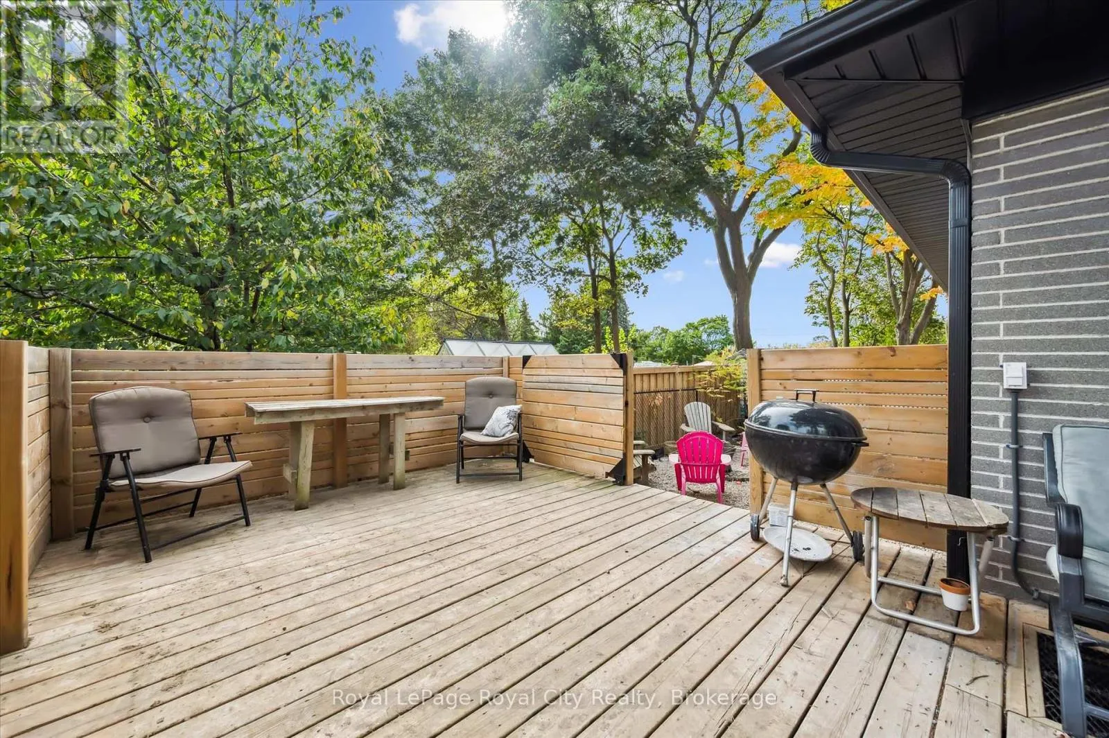 20 HIGHVIEW PLACE