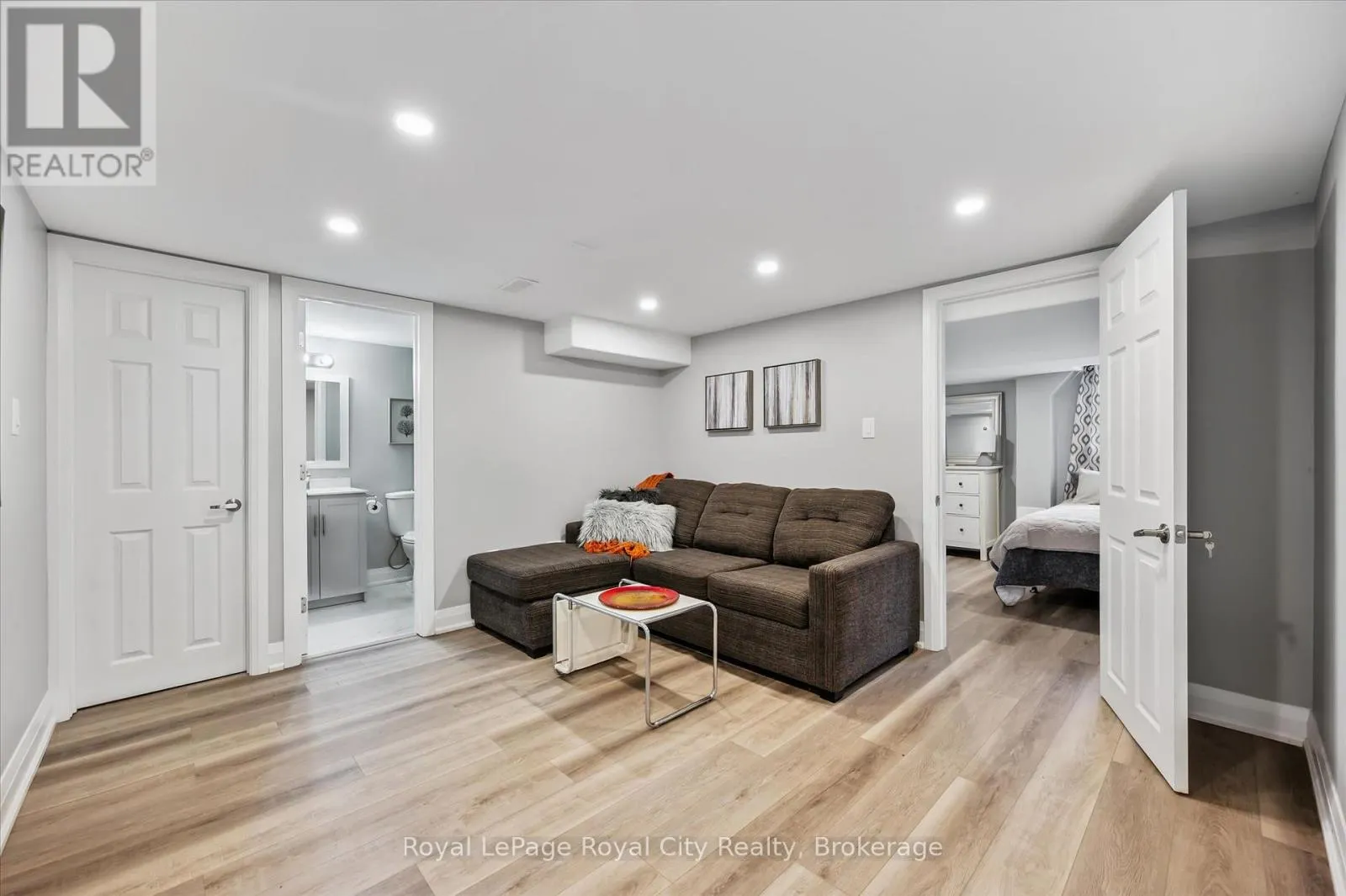 20 HIGHVIEW PLACE