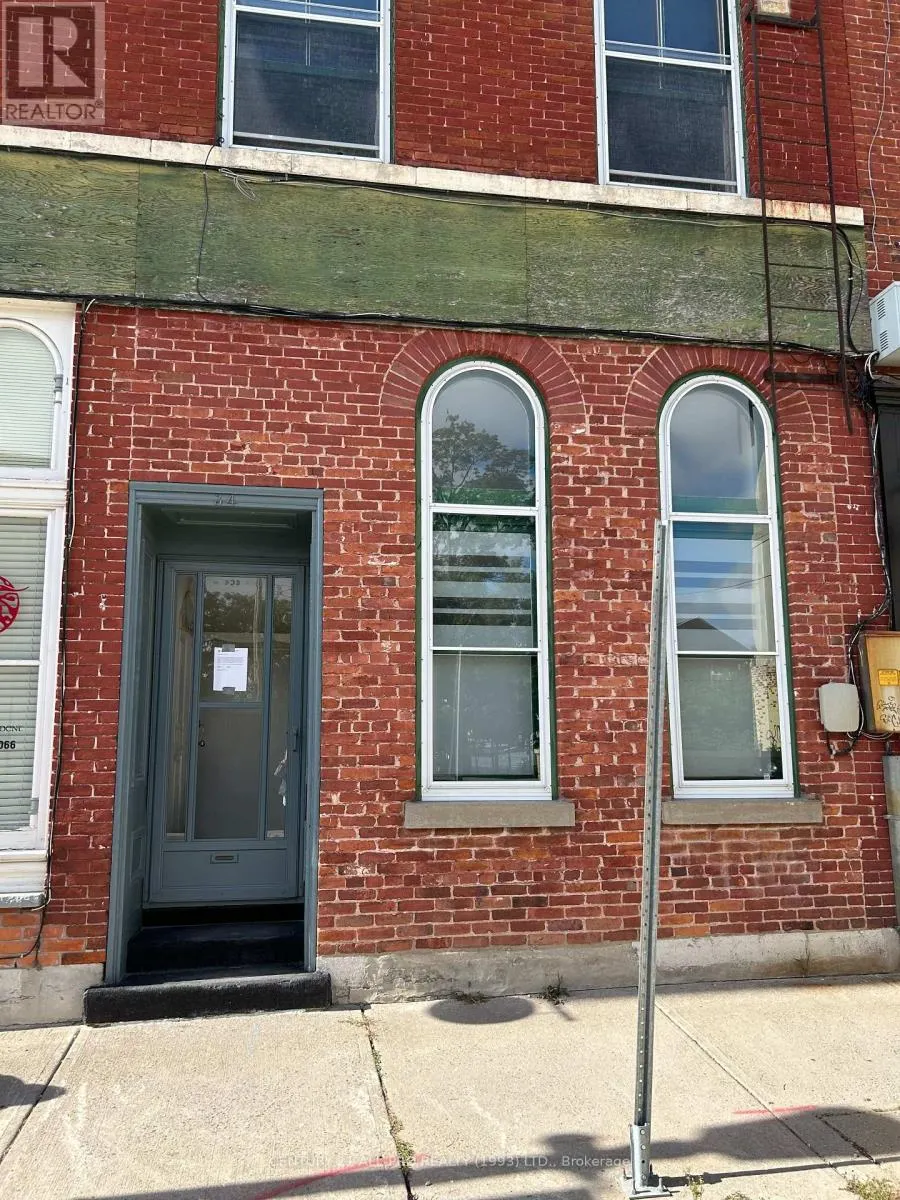 34 JOHN STREET