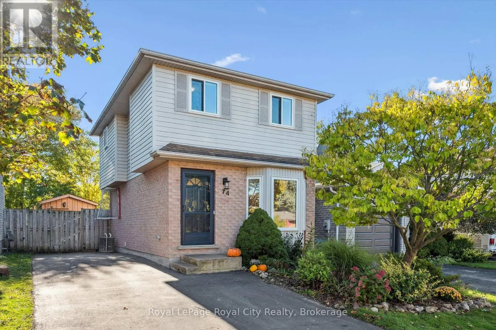 74 TROY CRESCENT