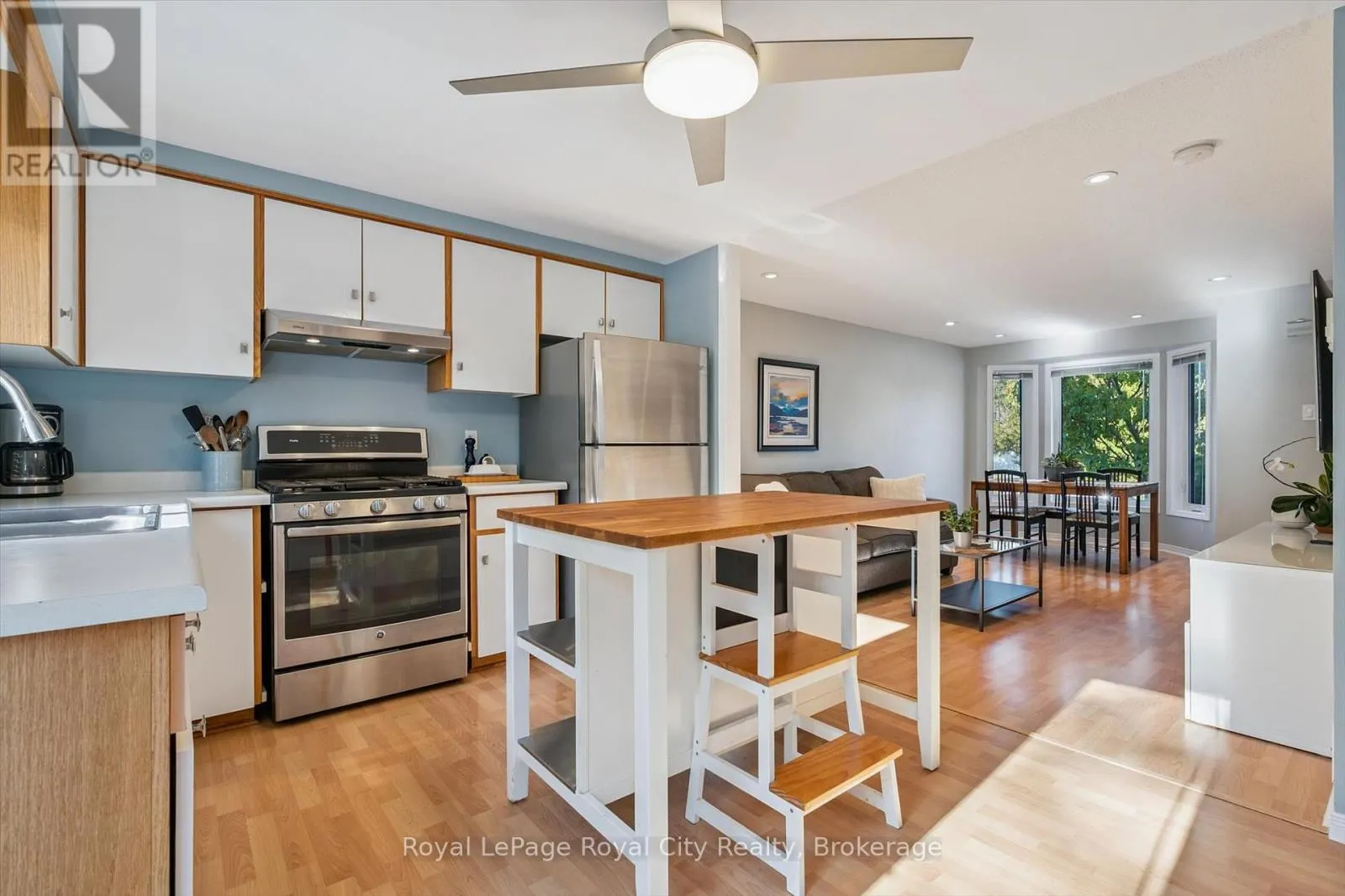 74 TROY CRESCENT