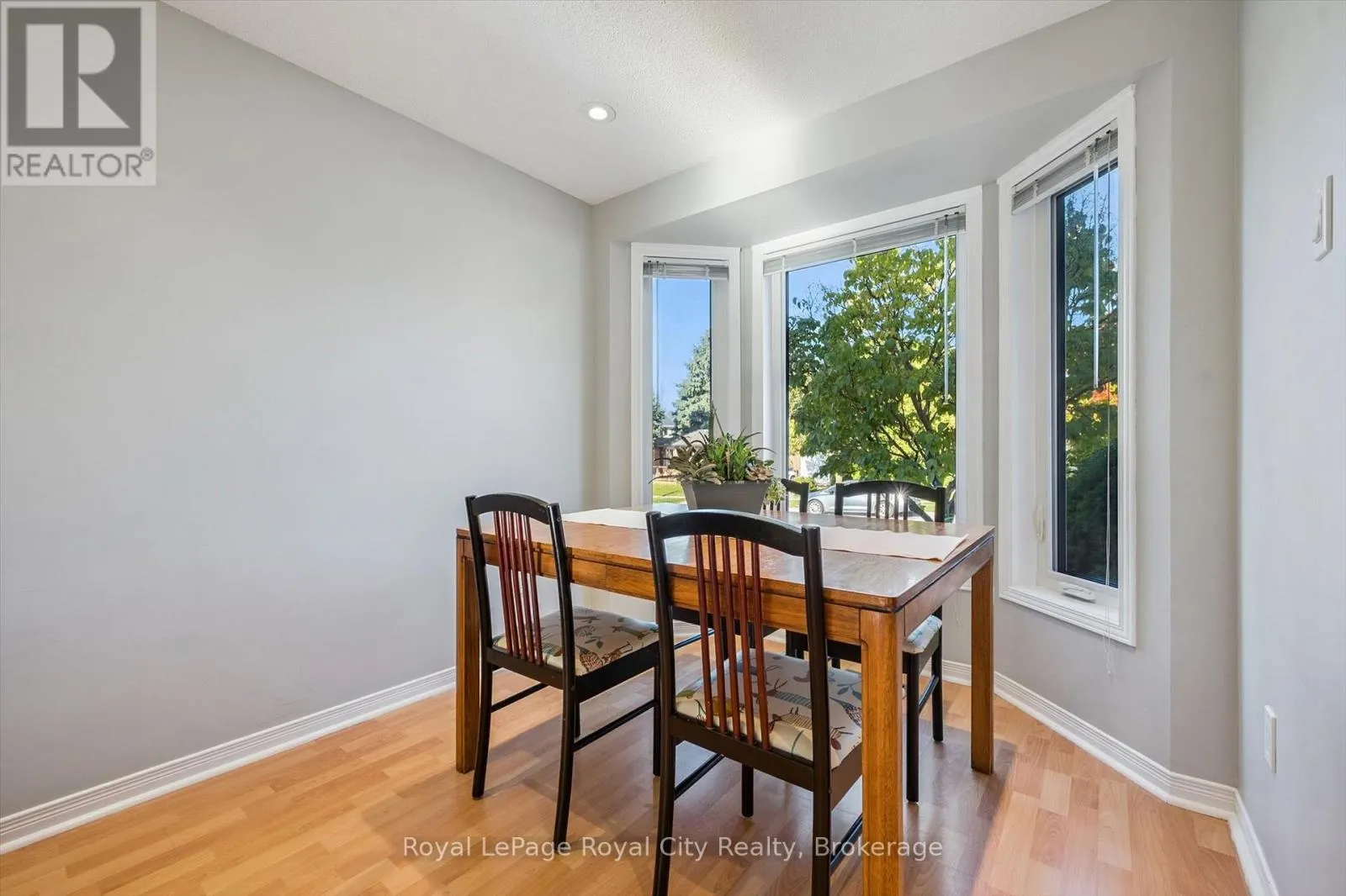 74 TROY CRESCENT