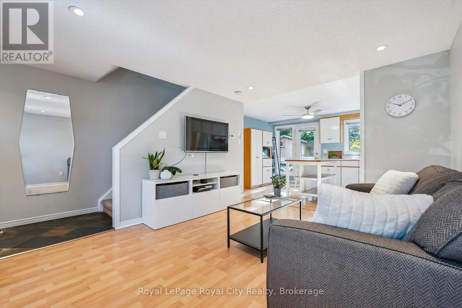 74 TROY CRESCENT