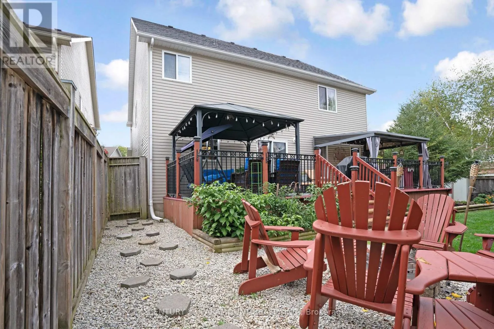 109 HAMPSON CRESCENT