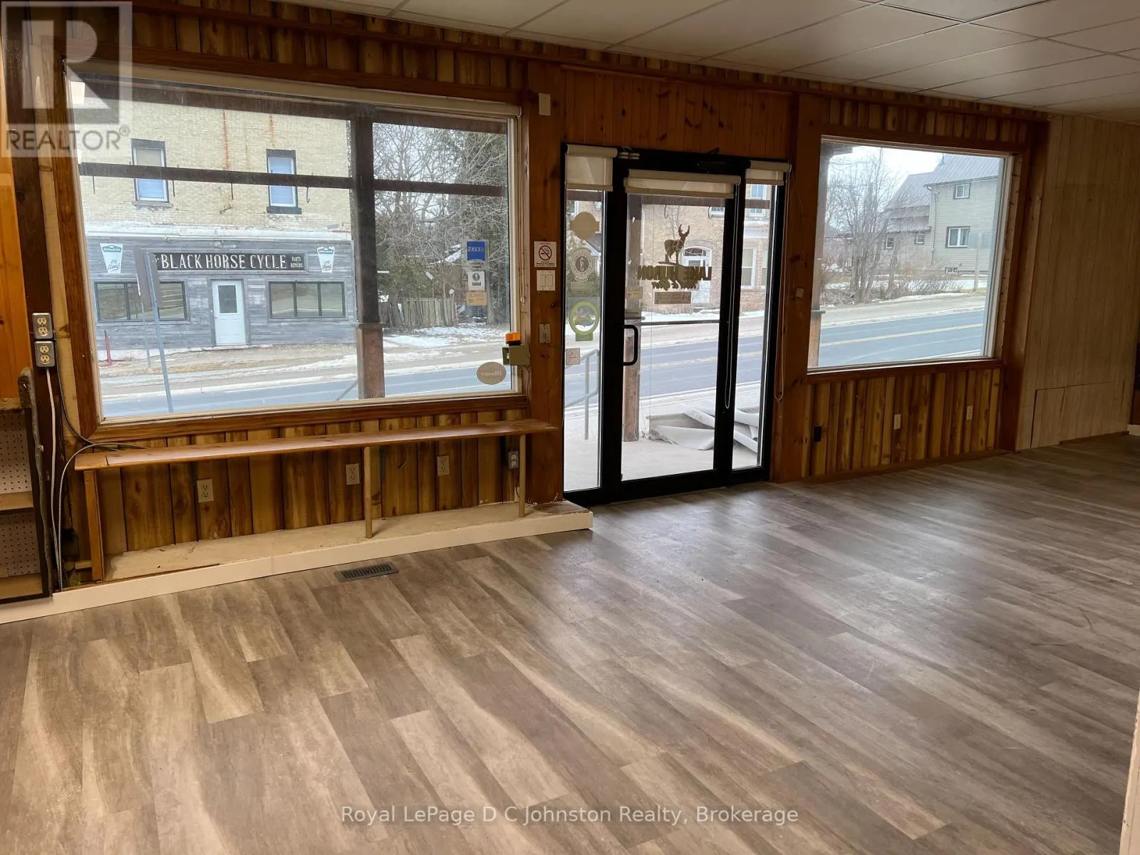 3643 HWY 21