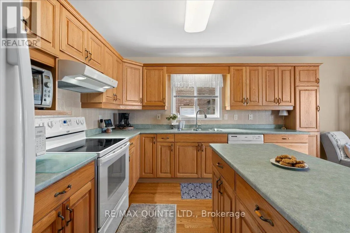 42 SPRUCE GARDENS