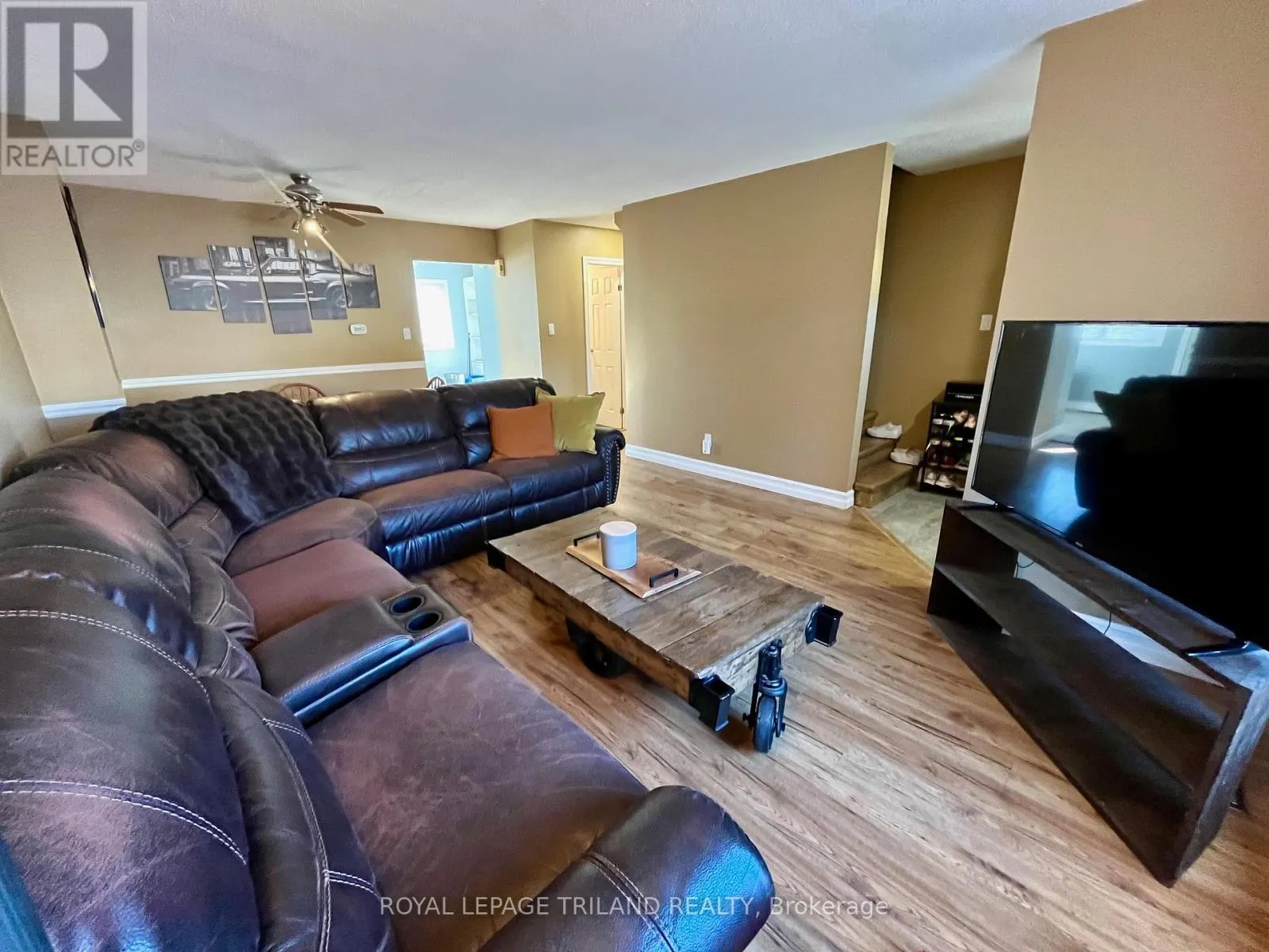 9 - 577 THIRD STREET, #9