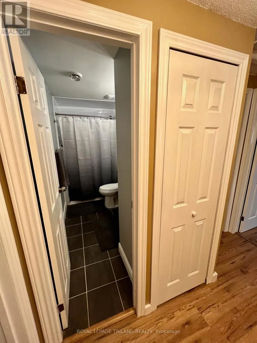 9 - 577 THIRD STREET, #9