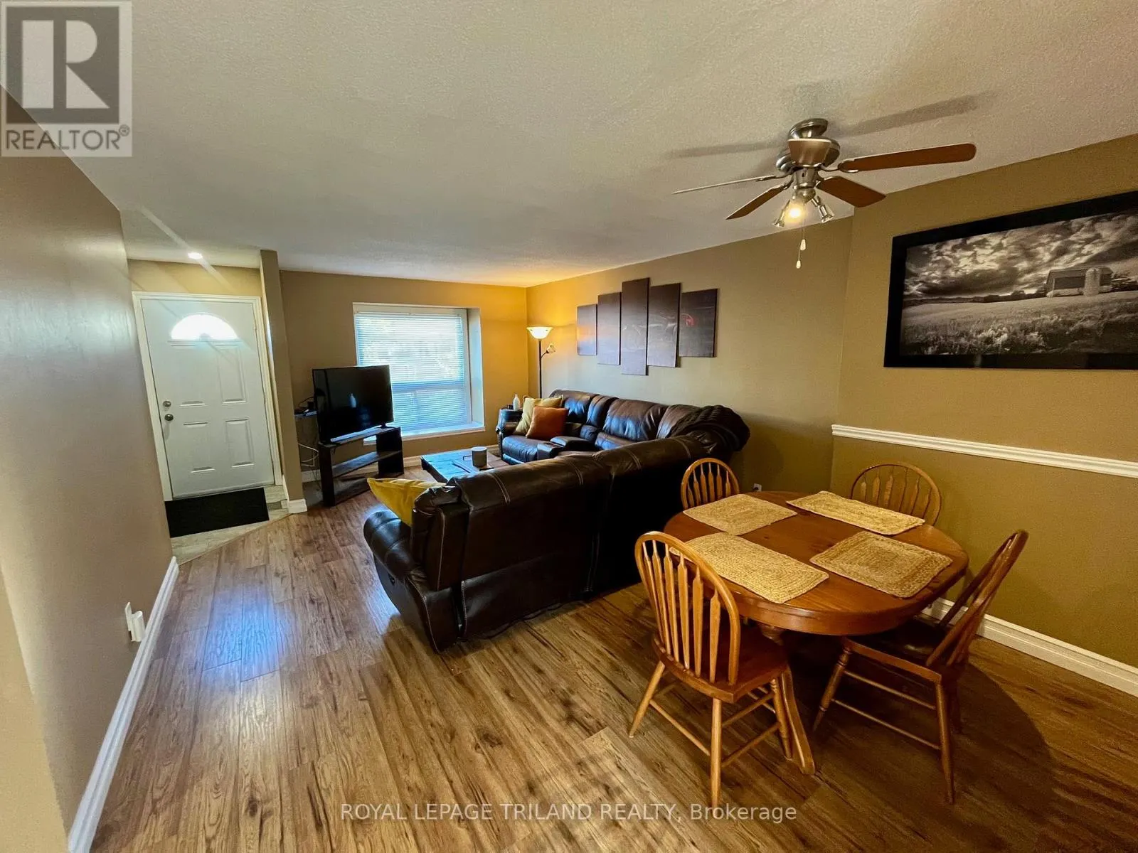 9 - 577 THIRD STREET, #9