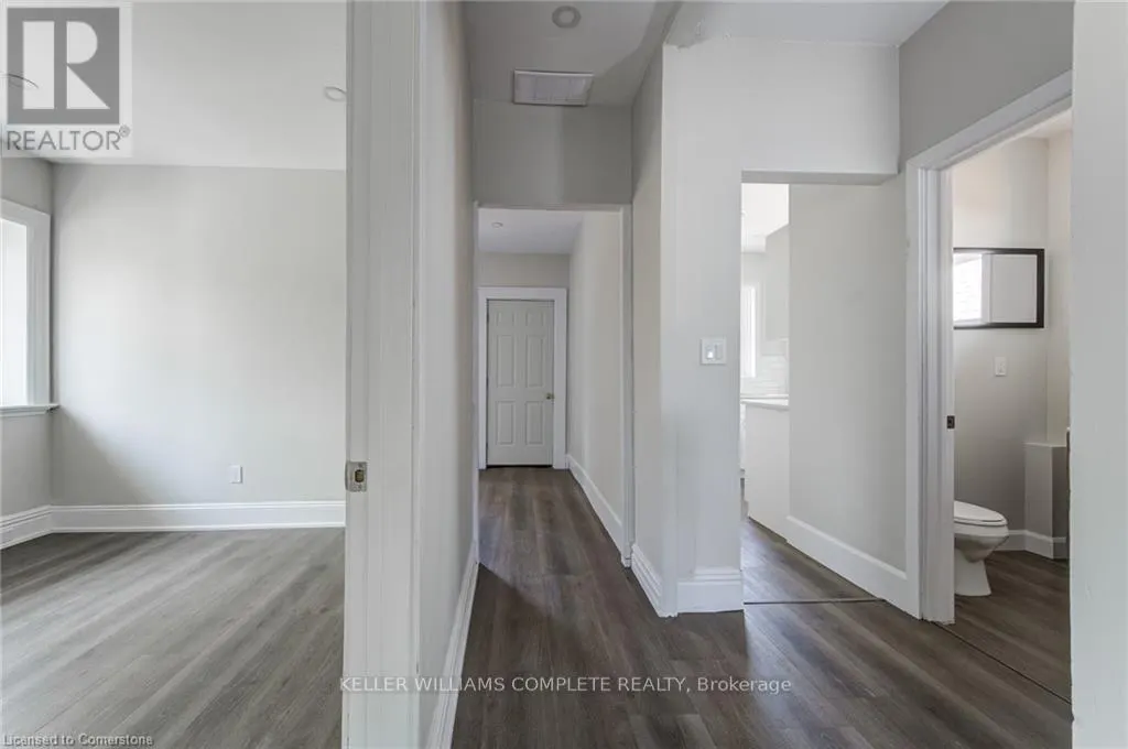 UPPER - 200 PARK AVENUE