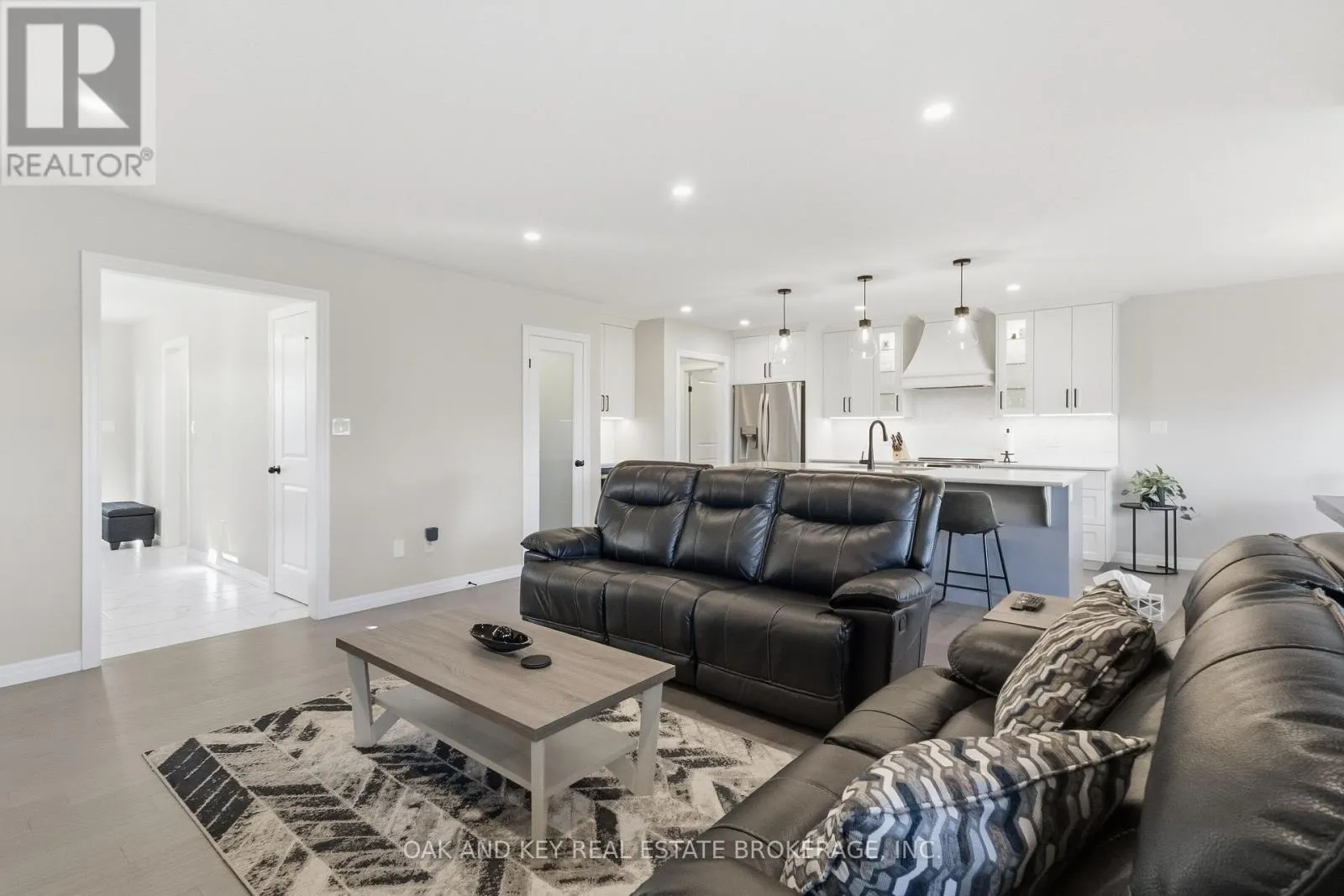 30 HARLEQUIN COURT