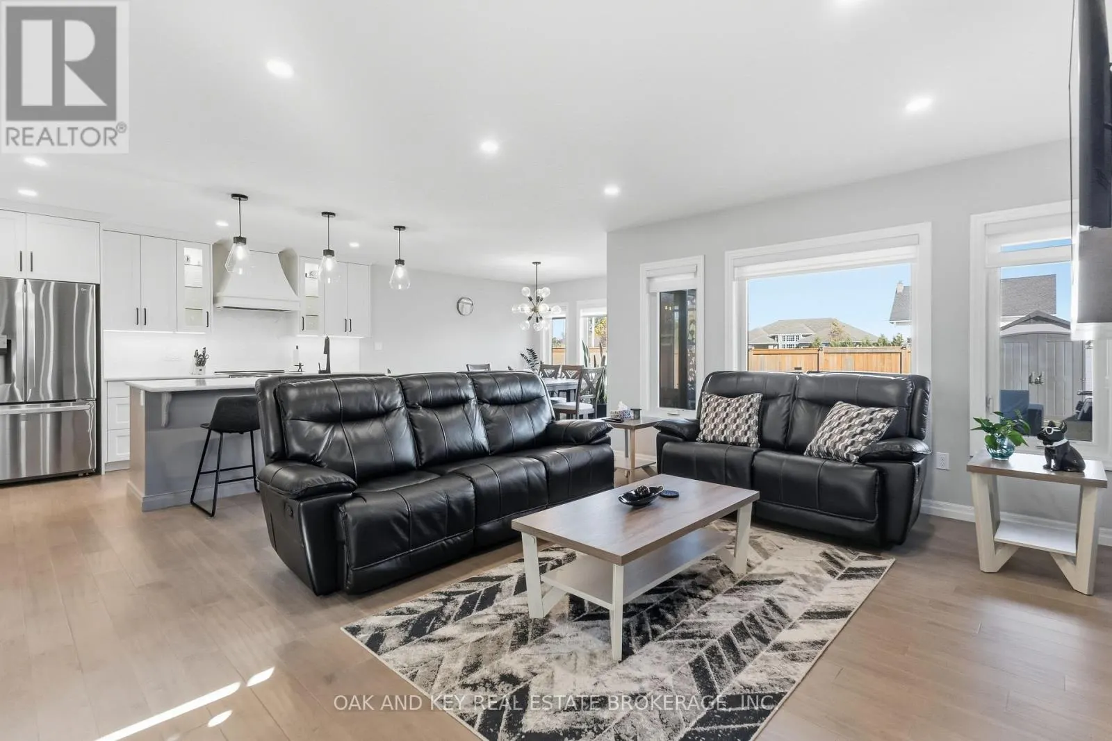 30 HARLEQUIN COURT