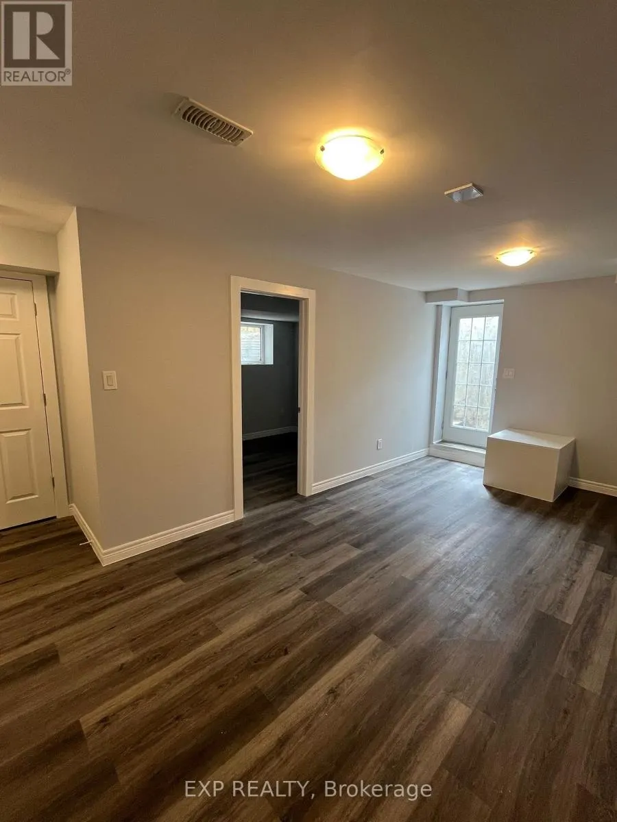 BASEMENT UNIT - 99 OAKTREE DRIVE