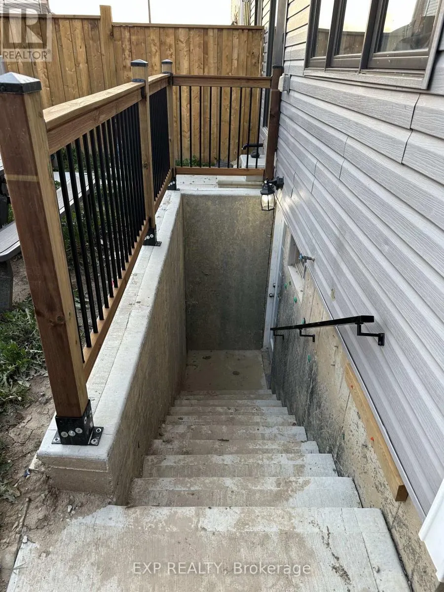 BASEMENT UNIT - 99 OAKTREE DRIVE