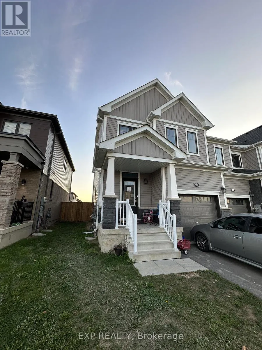 BASEMENT UNIT - 99 OAKTREE DRIVE