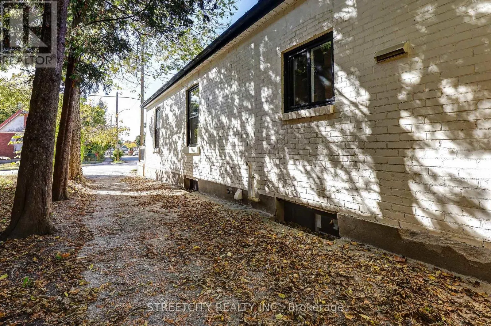 310 EGERTON STREET