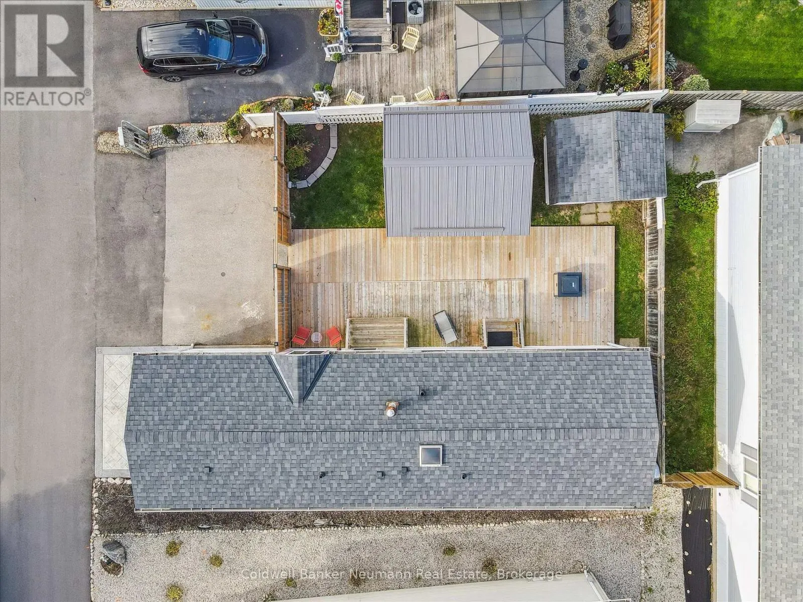 5 WALNUT WAY