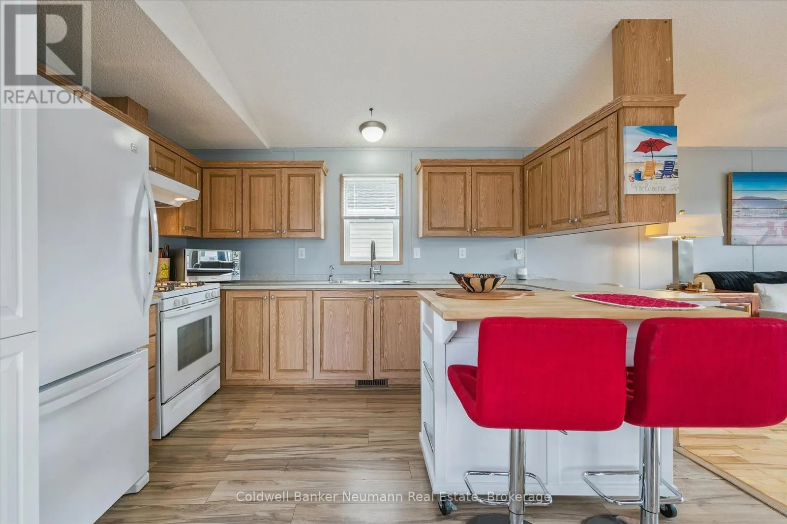 5 WALNUT WAY