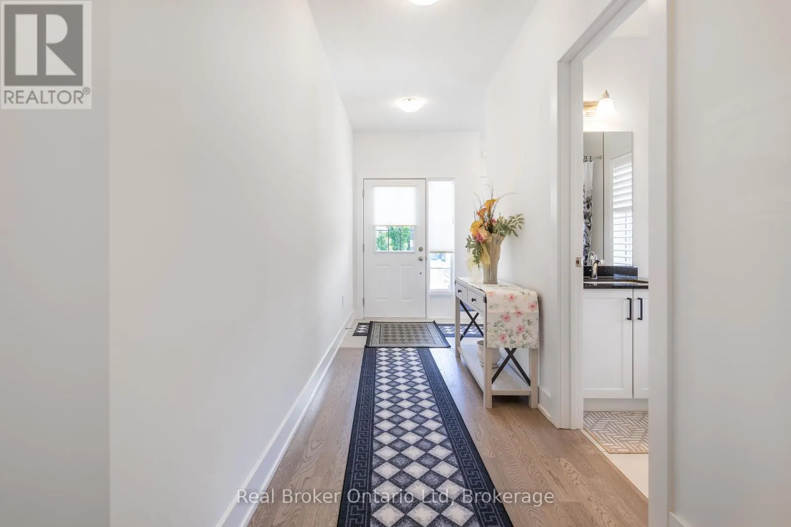 18 - 221 IRONWOOD WAY, #18