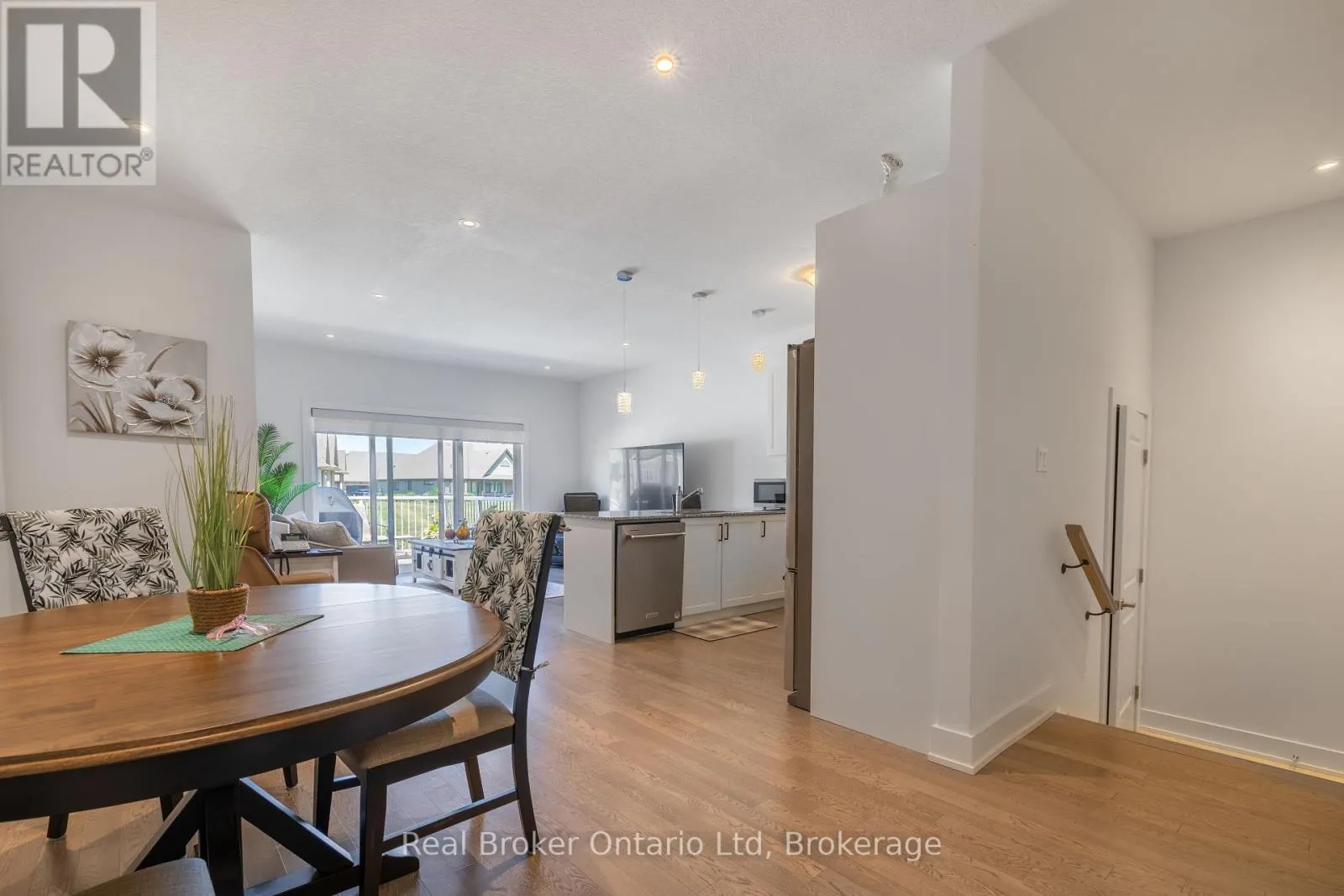 18 - 221 IRONWOOD WAY, #18