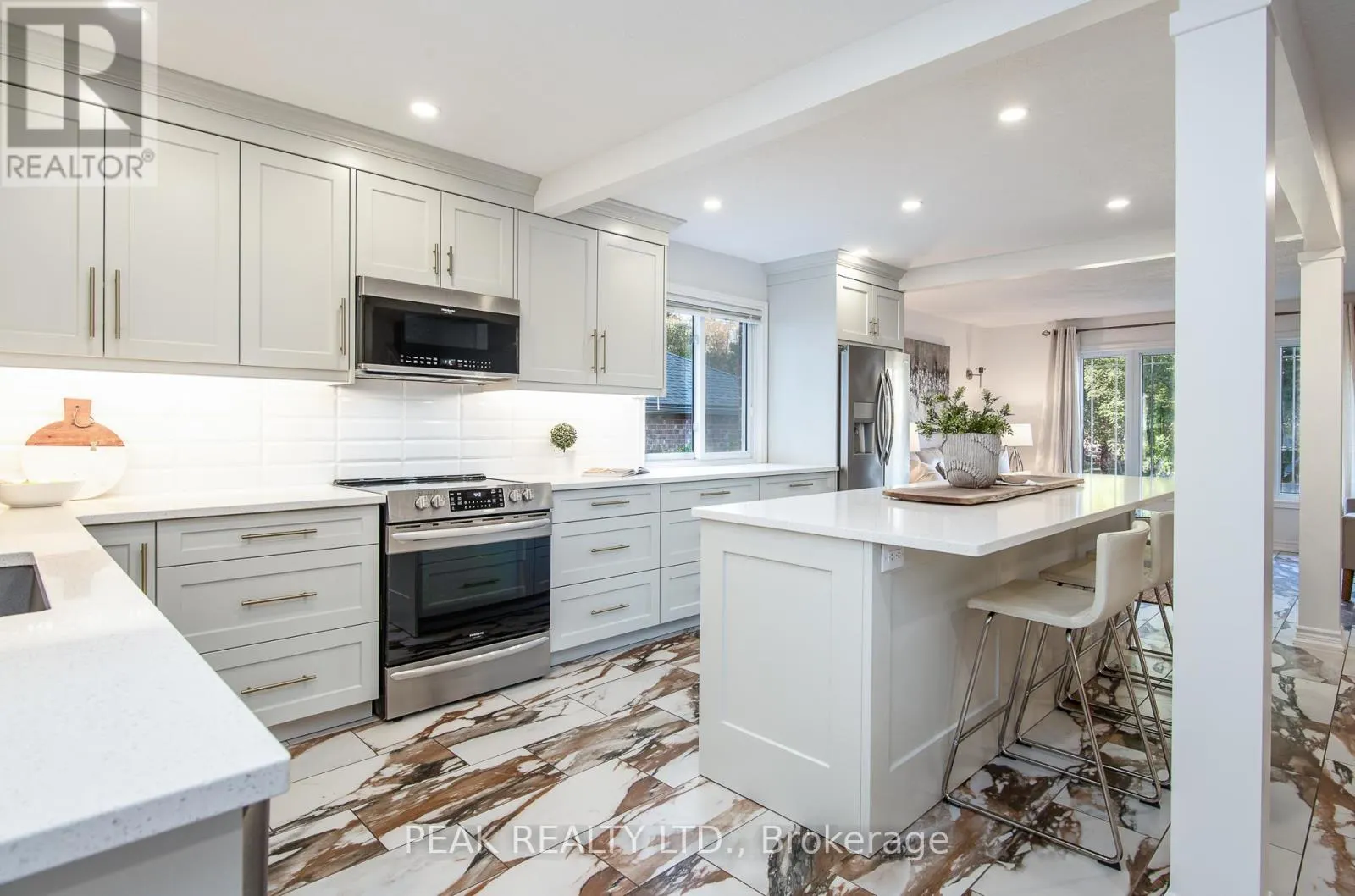 51 EBY CRESCENT