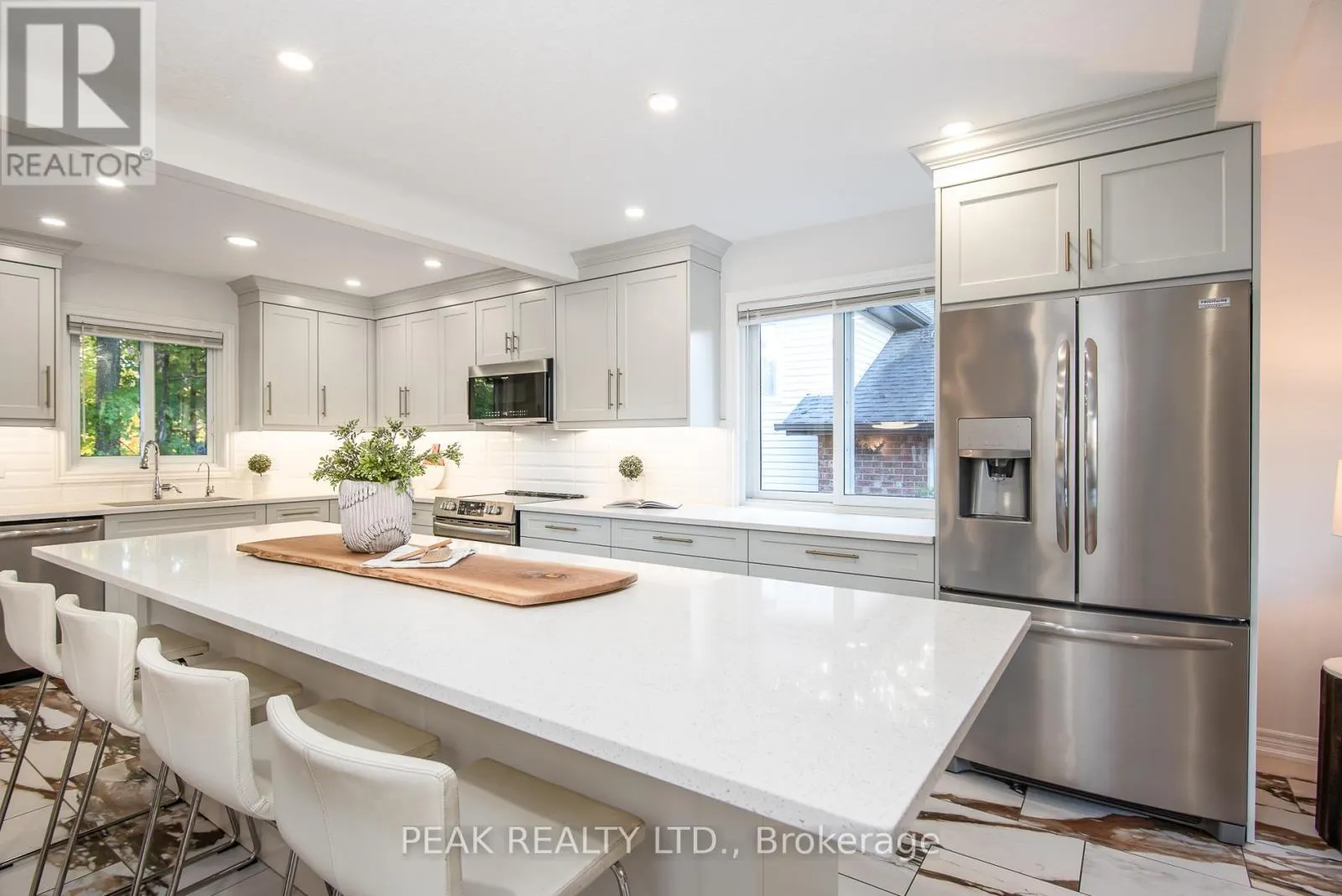 51 EBY CRESCENT