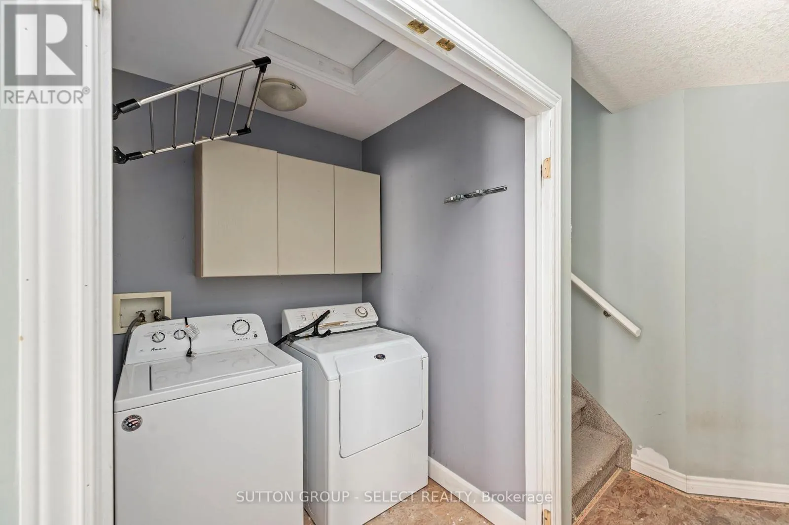 115 BRIDLE PATH