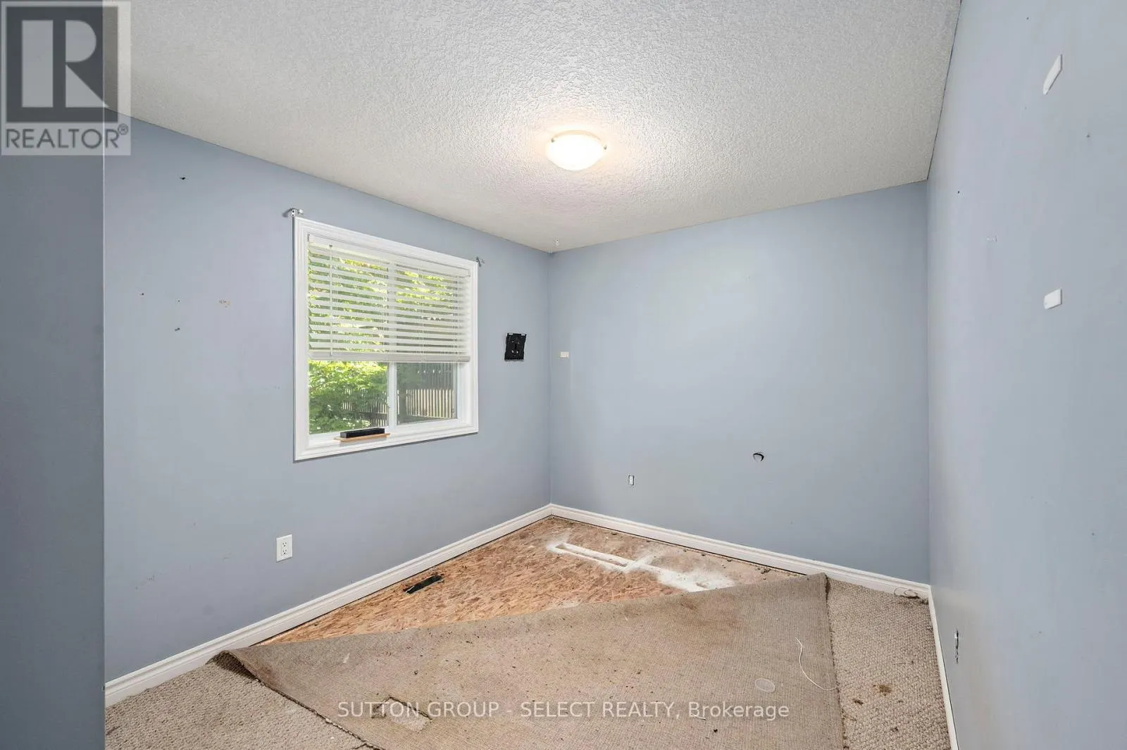 115 BRIDLE PATH