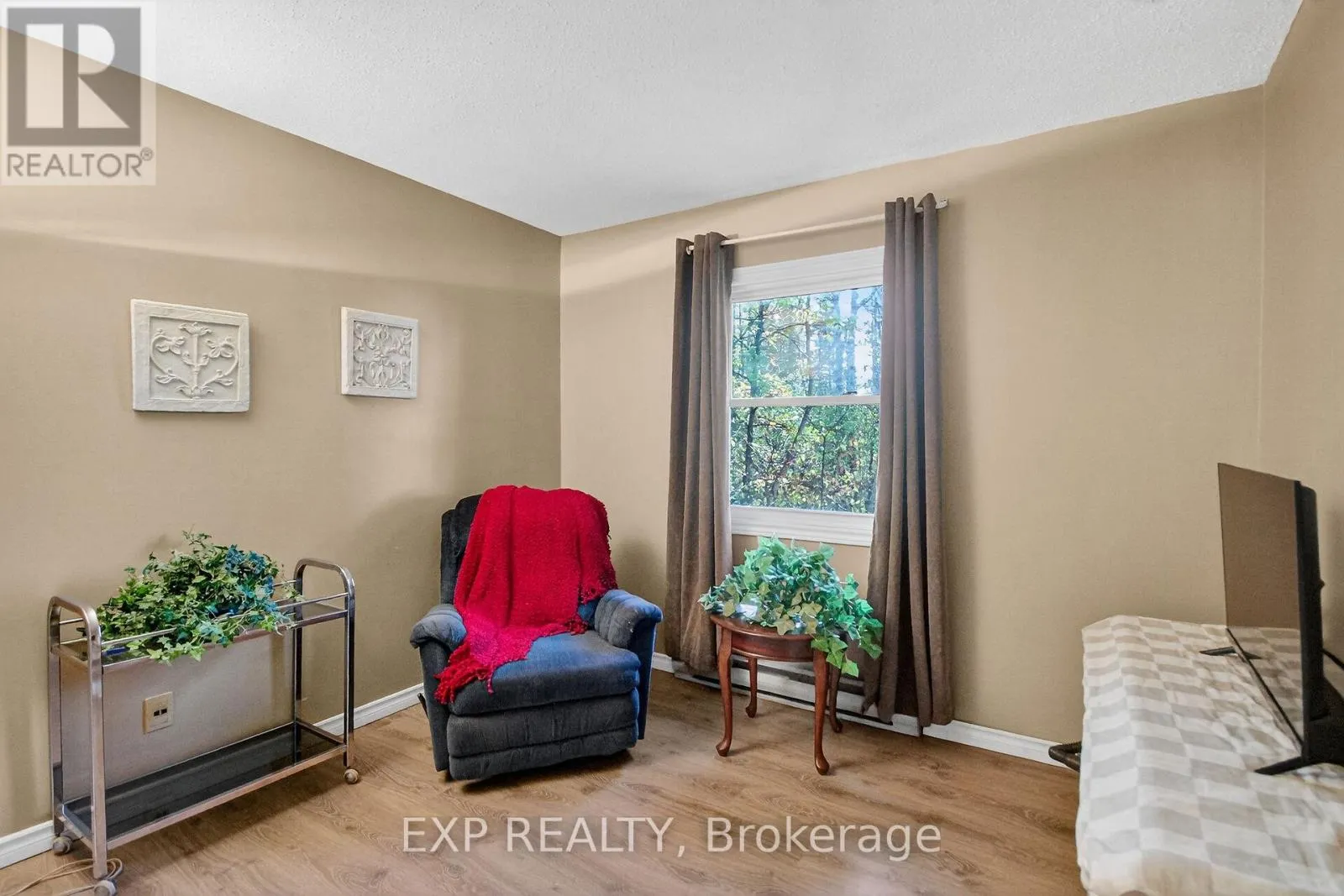 96 CONSTANCE LAKE ROAD