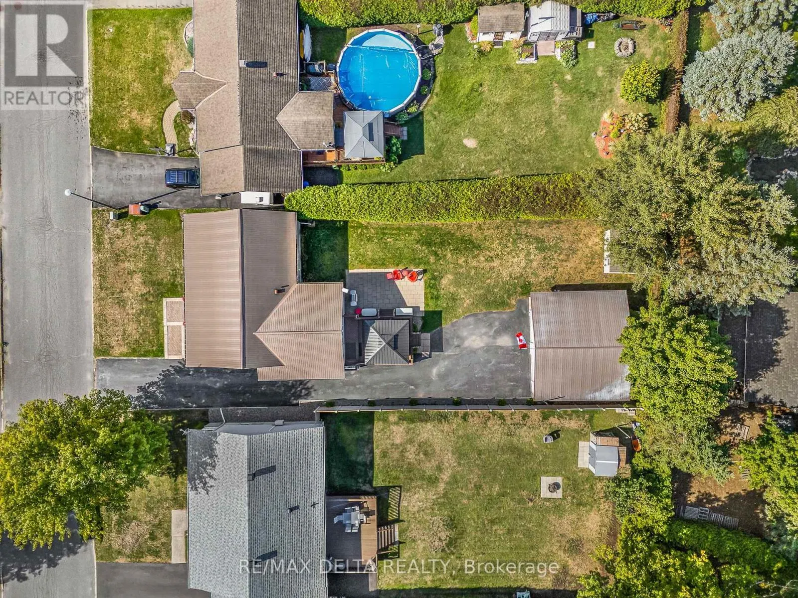 65 BERNARD CRESCENT