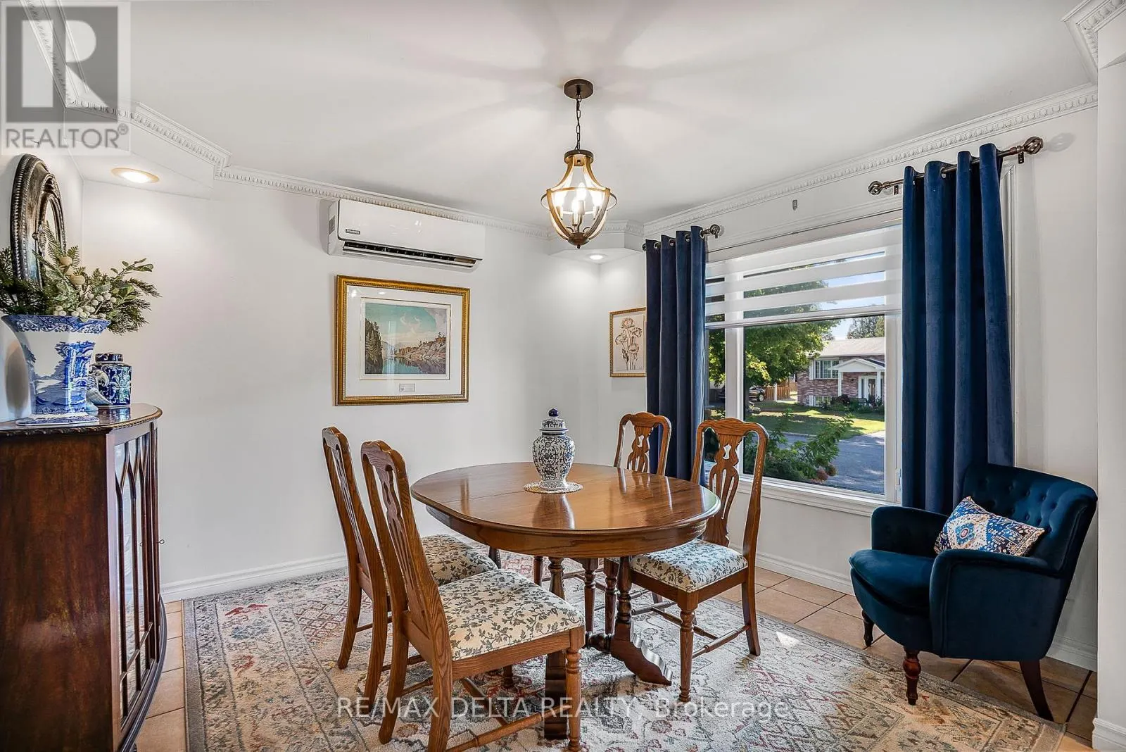 65 BERNARD CRESCENT
