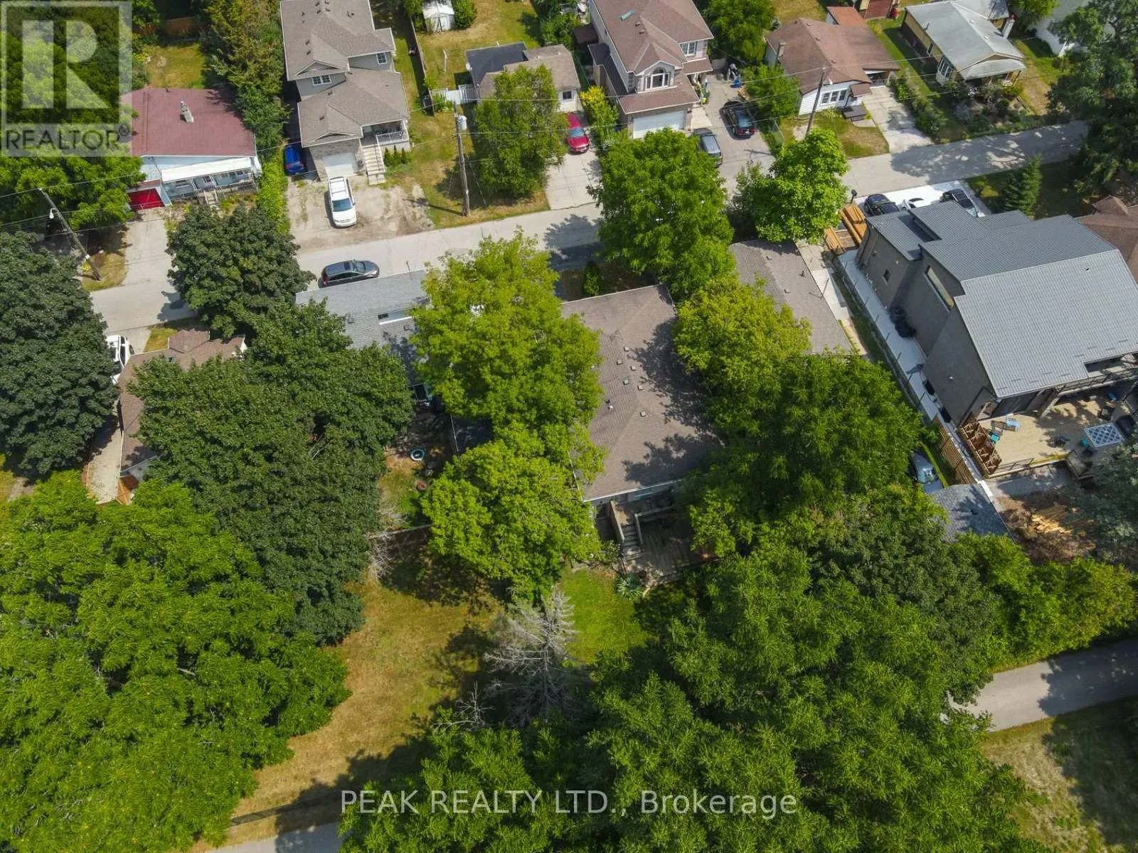 A & B - 9 MACVILLE AVENUE