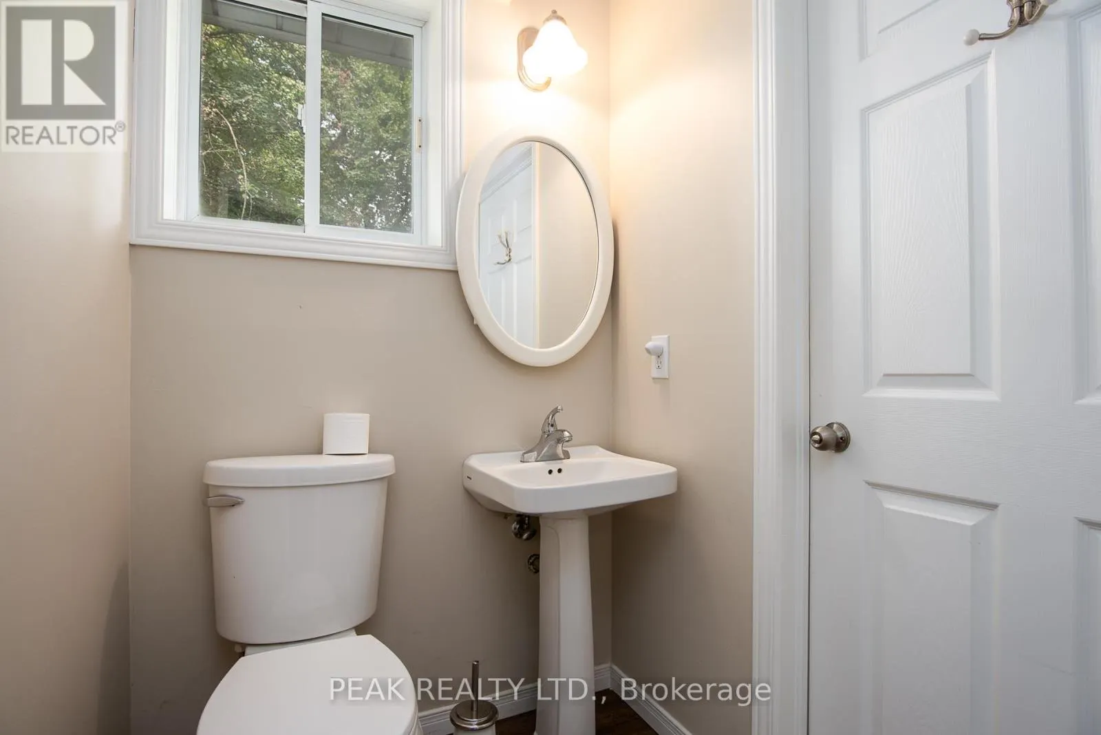 A & B - 9 MACVILLE AVENUE
