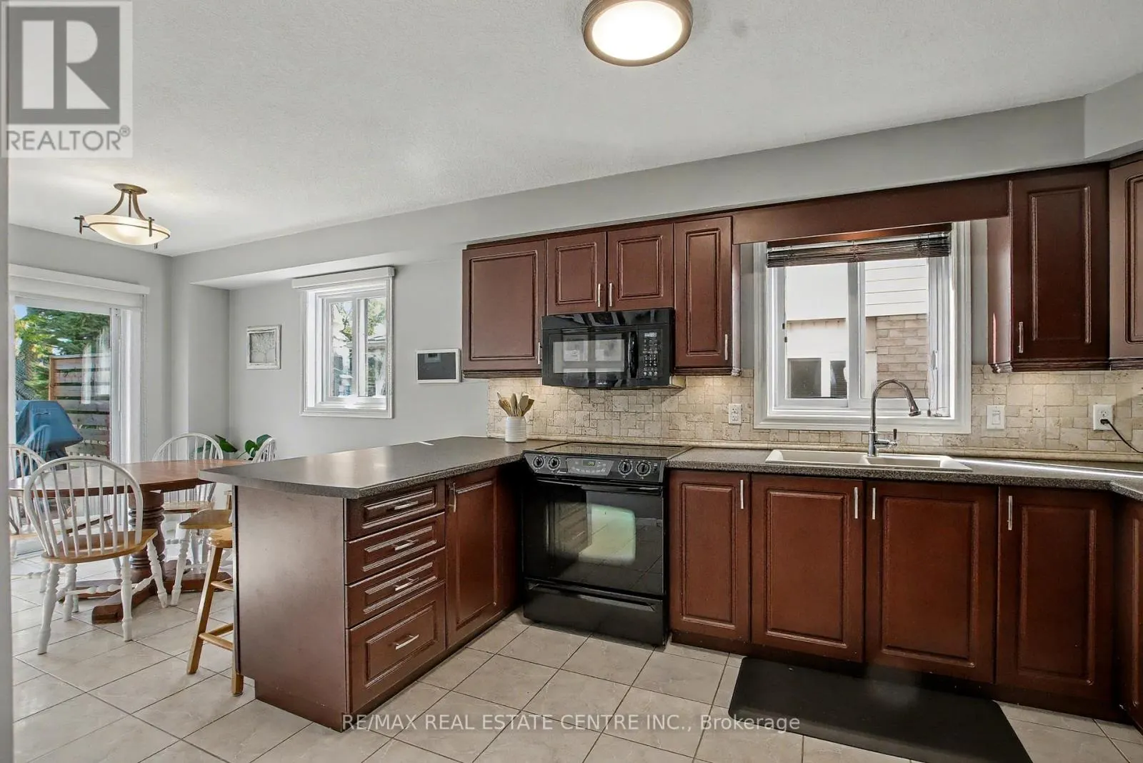 60 LENA CRESCENT