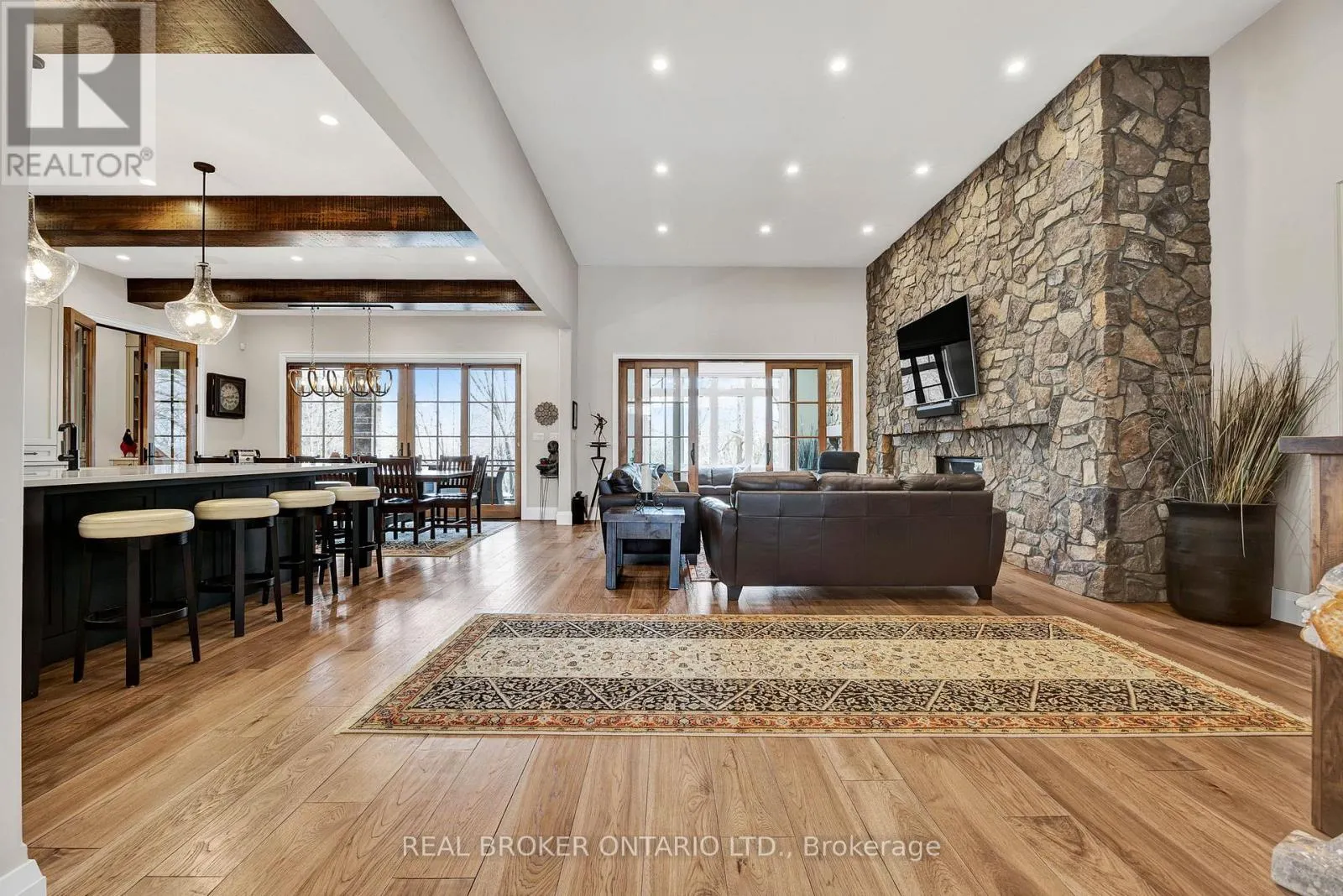 44 PIONEER RIDGE DRIVE
