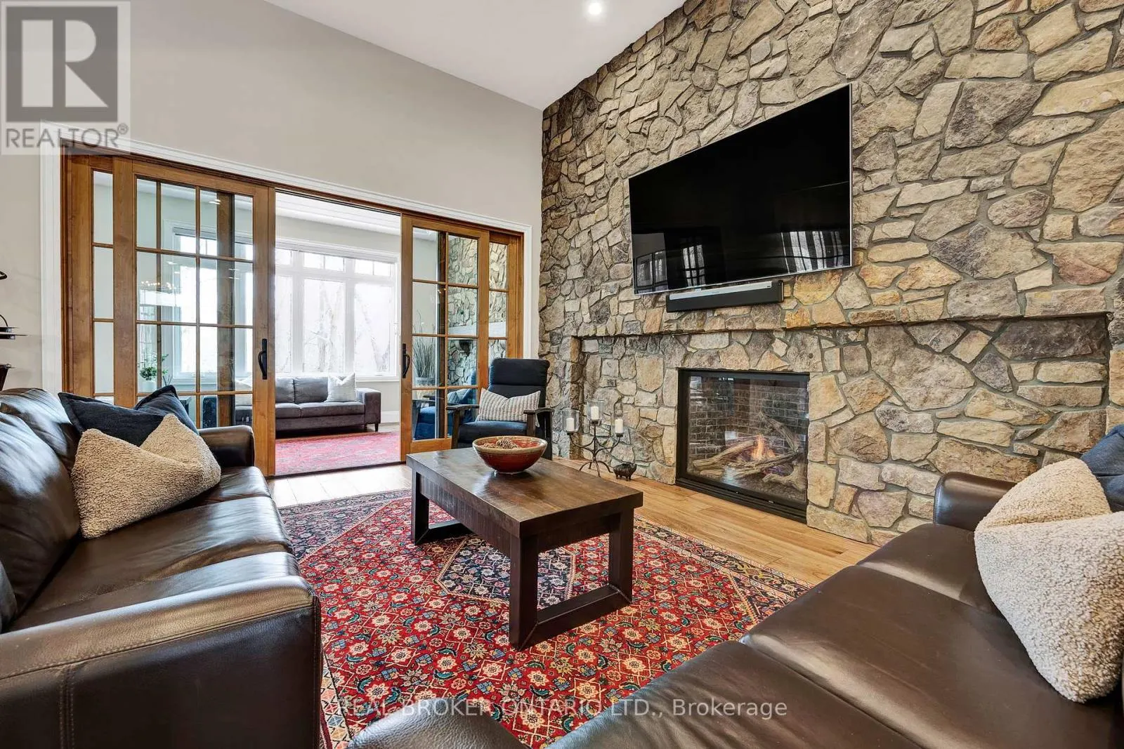 44 PIONEER RIDGE DRIVE