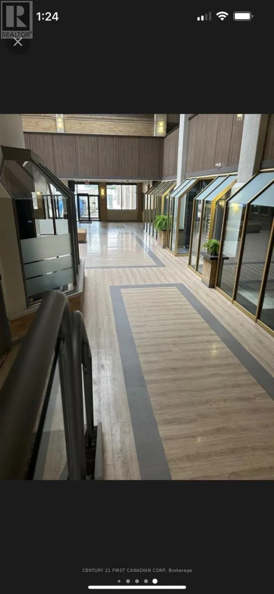 212 - 379 DUNDAS STREET, #212
