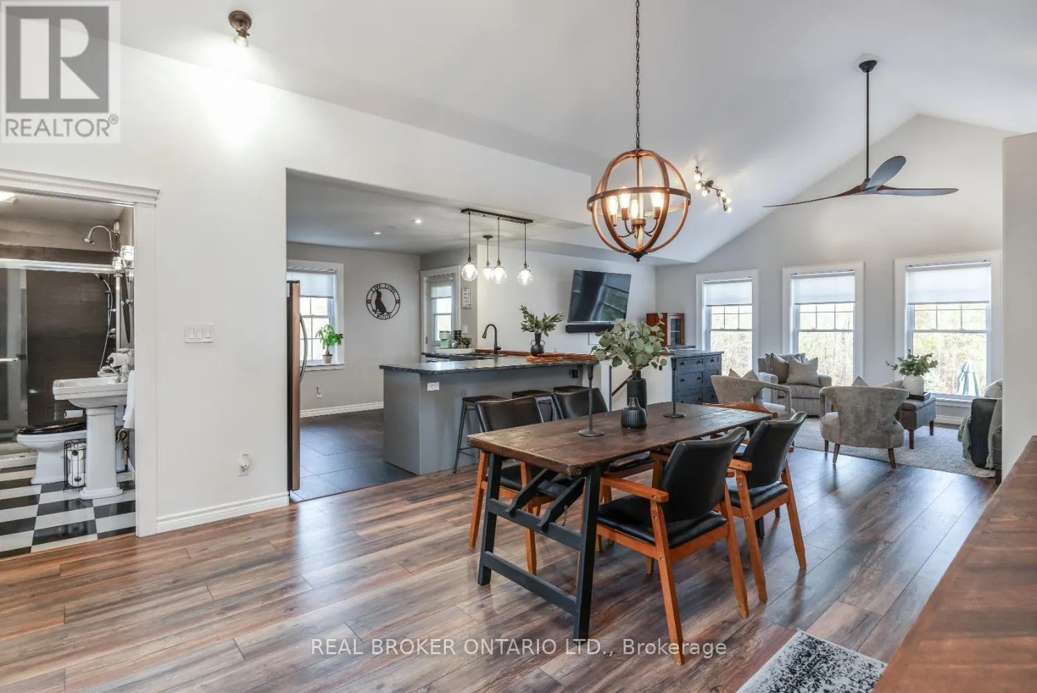 201 RICHARDSON ROAD