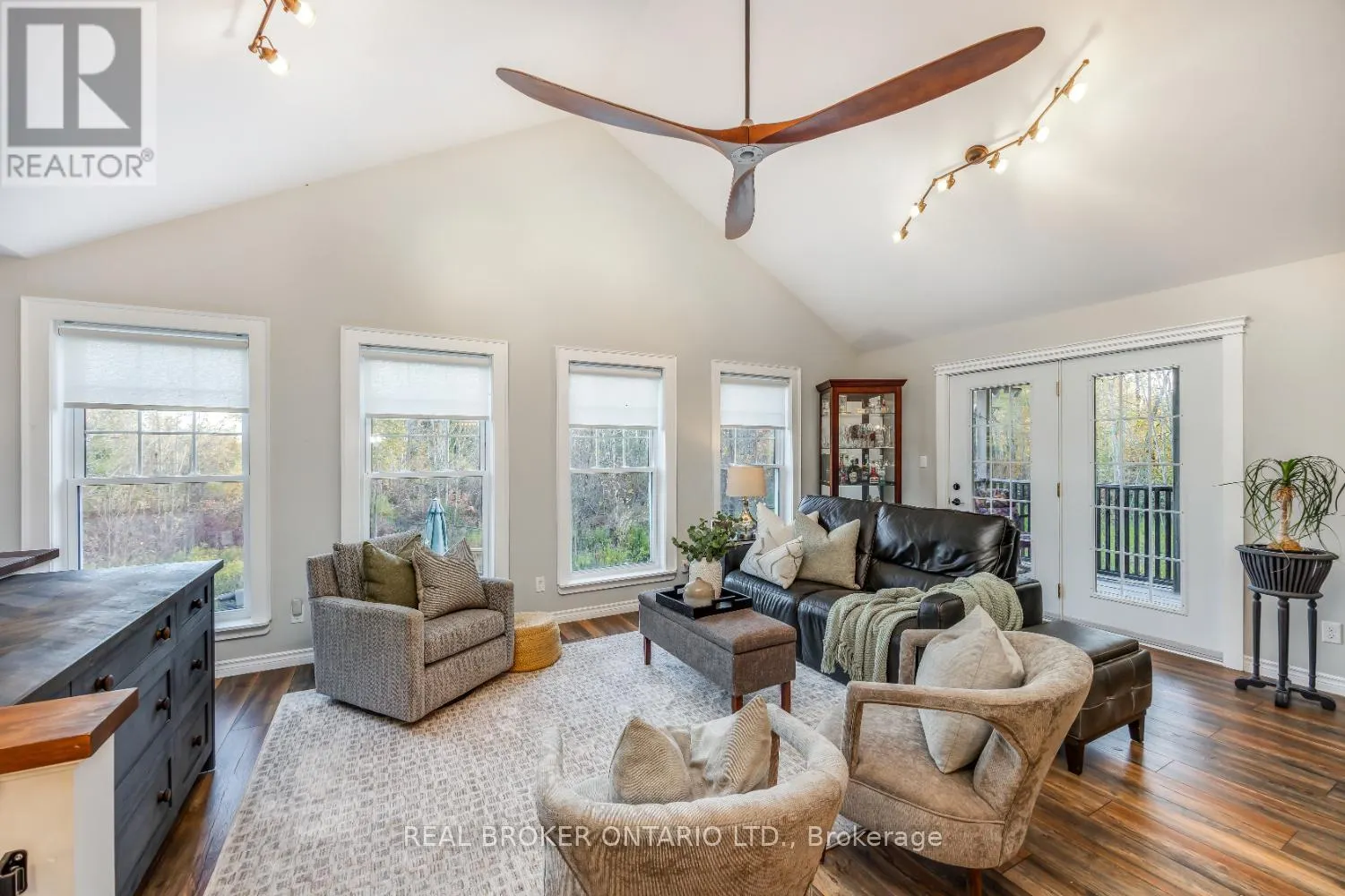 201 RICHARDSON ROAD