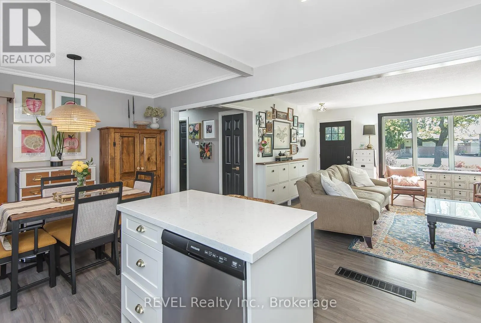 2 CHERIE ROAD