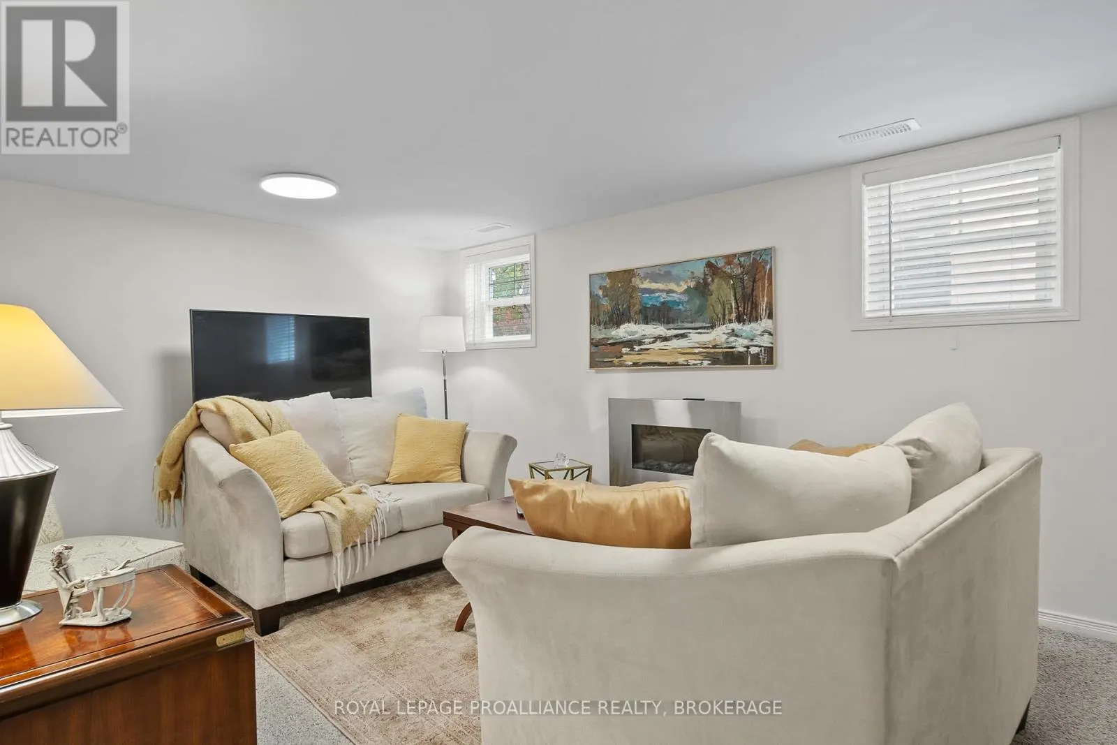 8 GRAHAM AVENUE