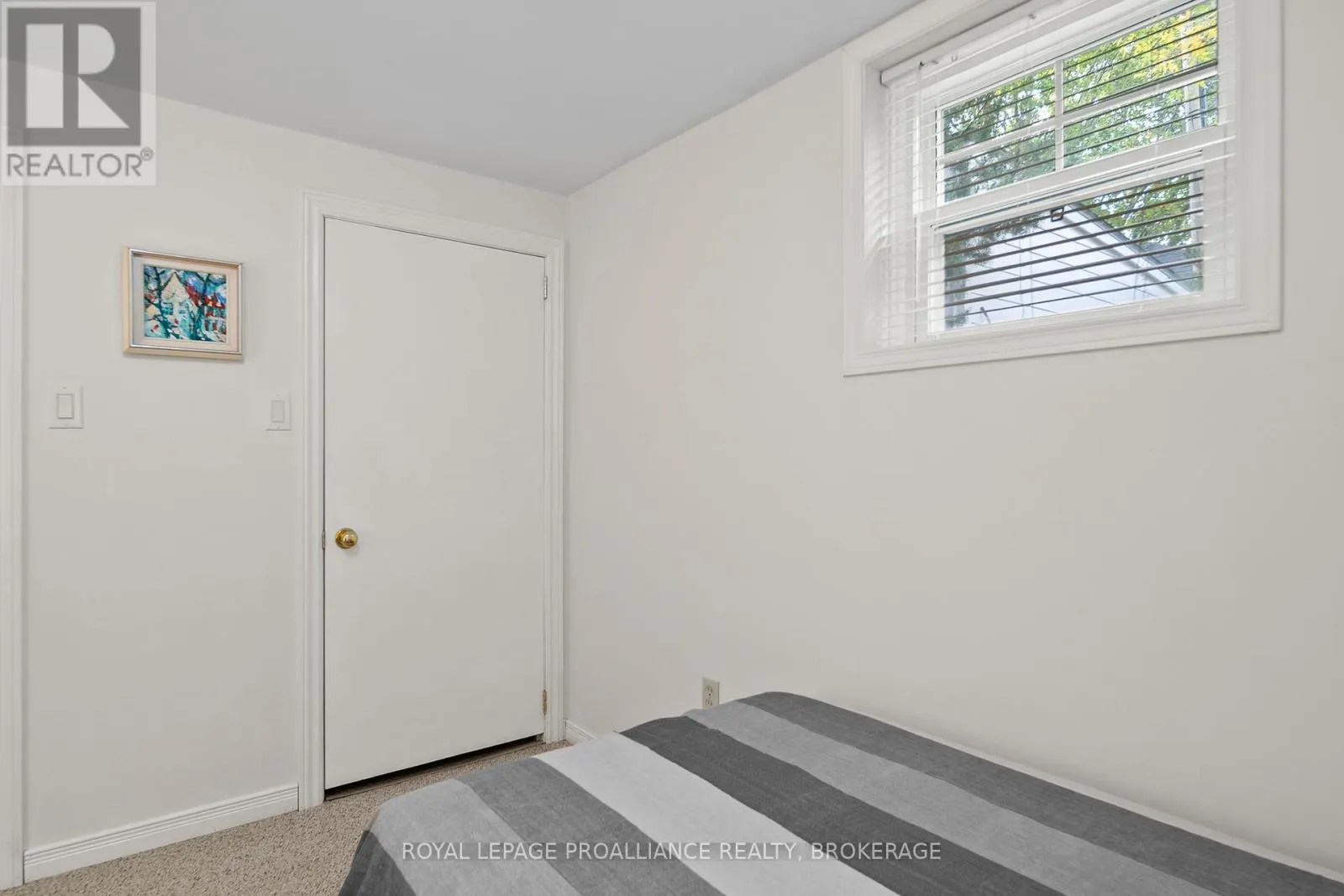 8 GRAHAM AVENUE