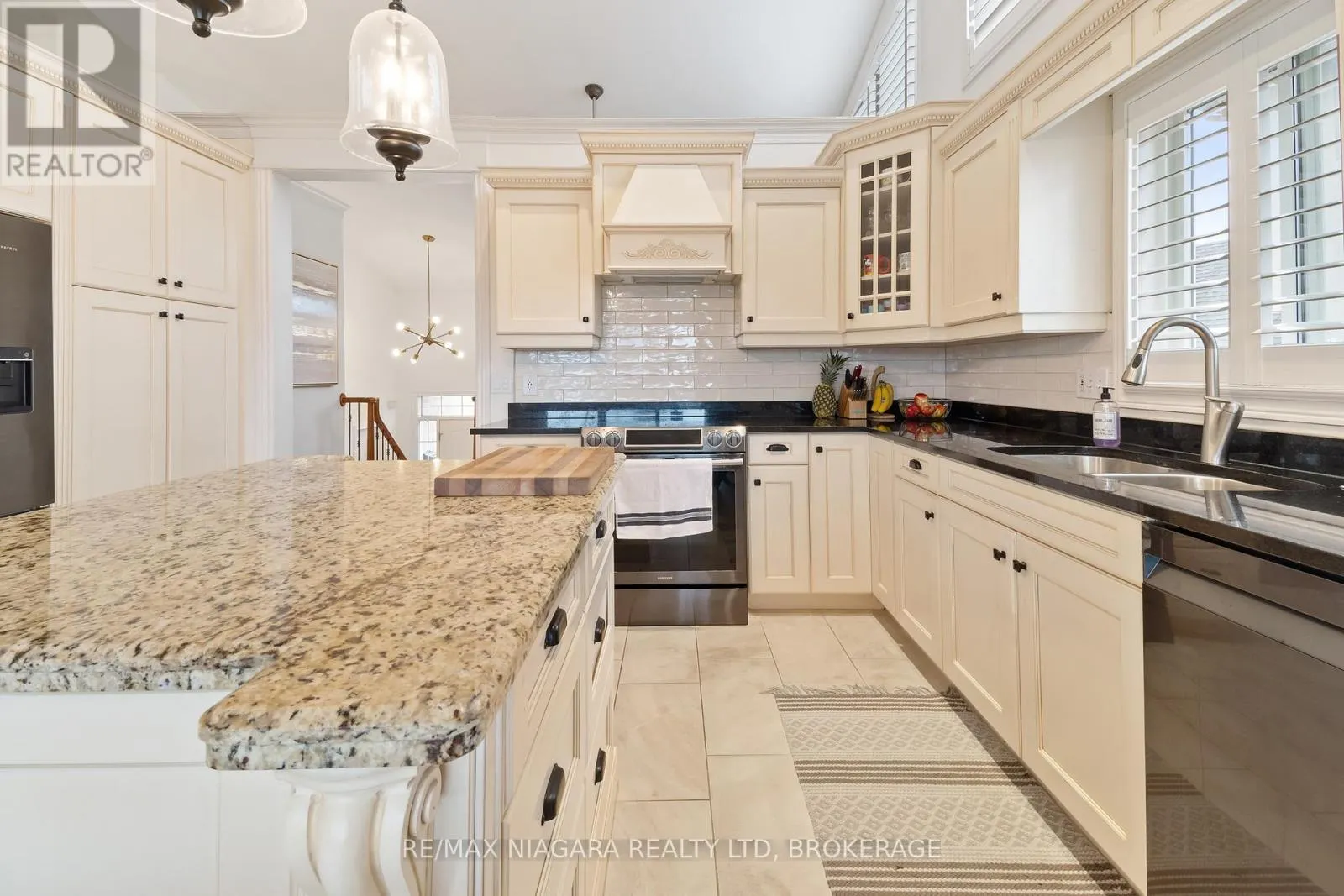 8311 VEGTER COURT