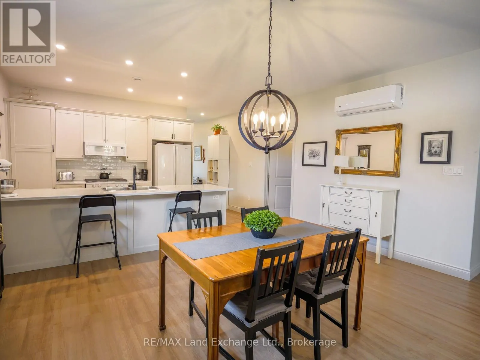 1 - 775 CAMPBELL AVENUE, #1