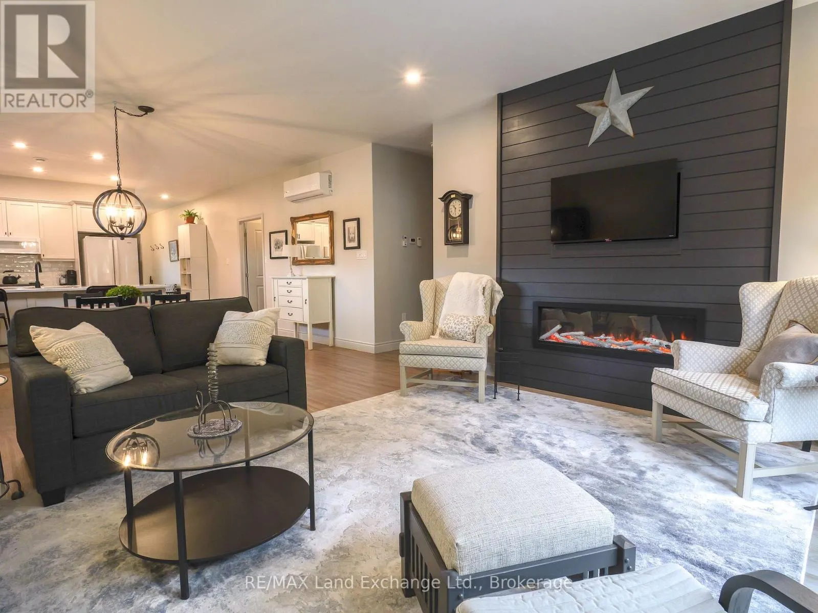 1 - 775 CAMPBELL AVENUE, #1