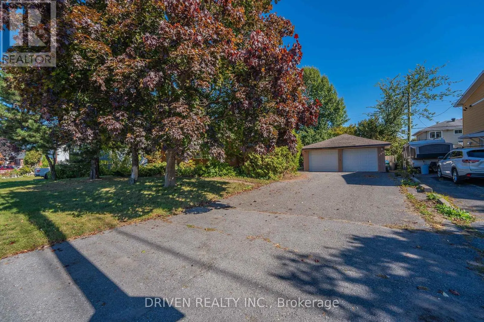 2175 ST LAURENT BOULEVARD